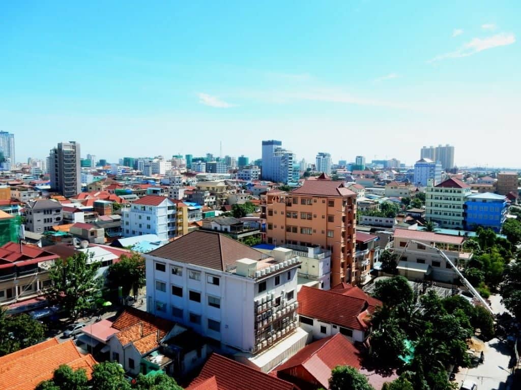 Route pour la capitale Phnom Penh