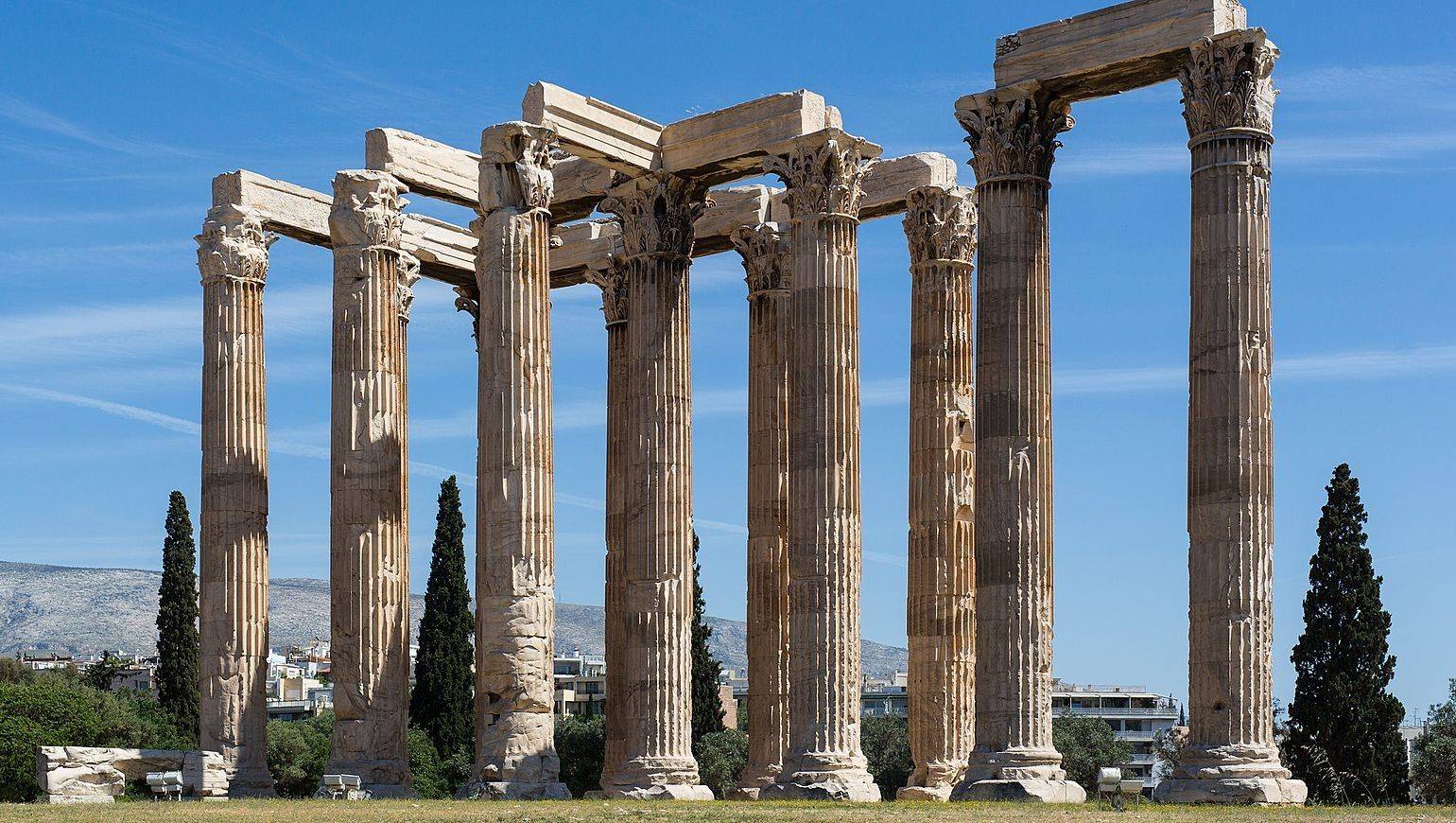 Musée archéologique, temples de Zeus et vol pour la Crète