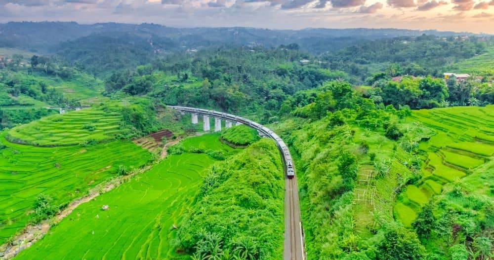 De trein door de Javaanse landschappen