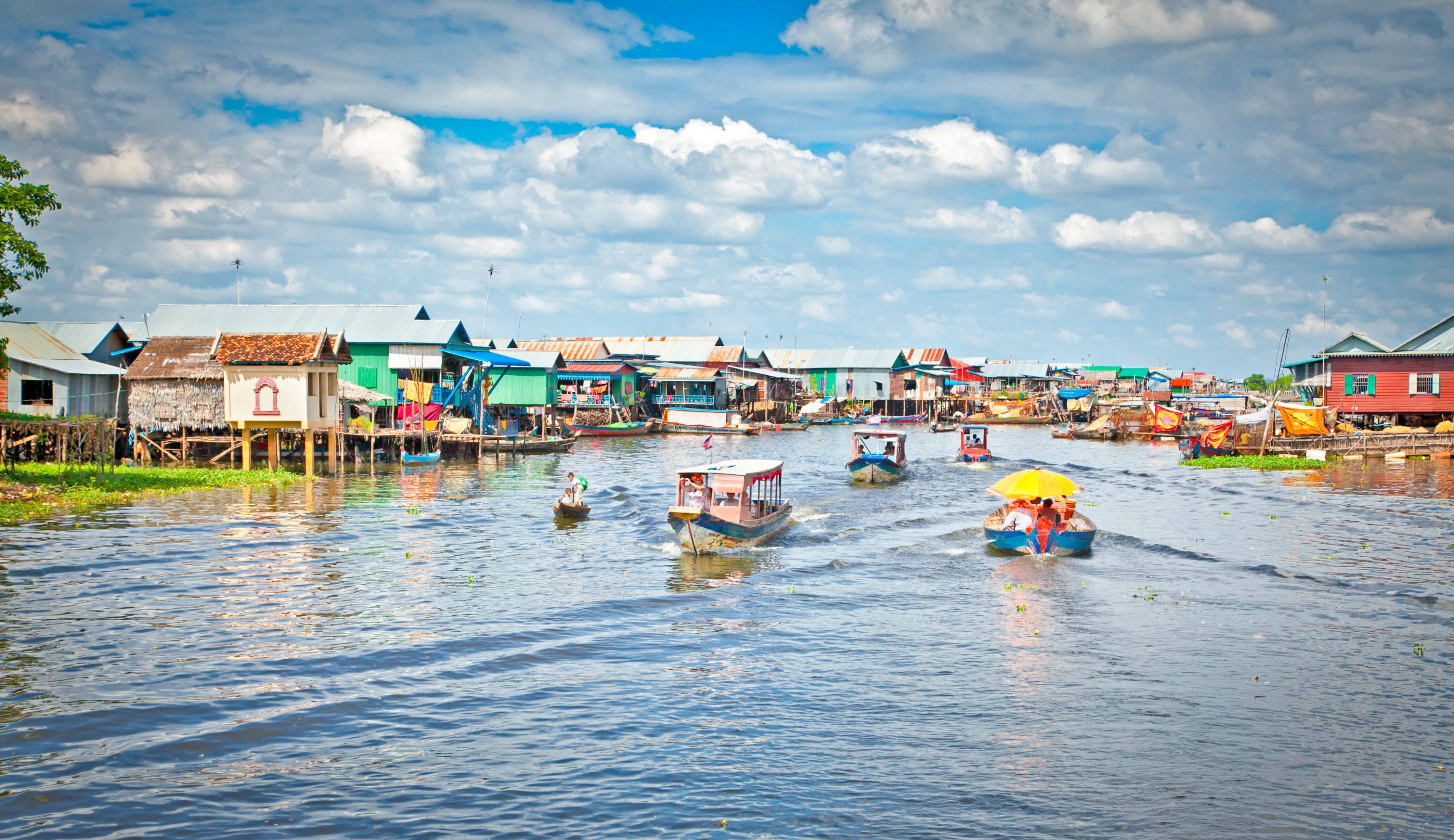 Lago Tonle Sap e villaggi locali
