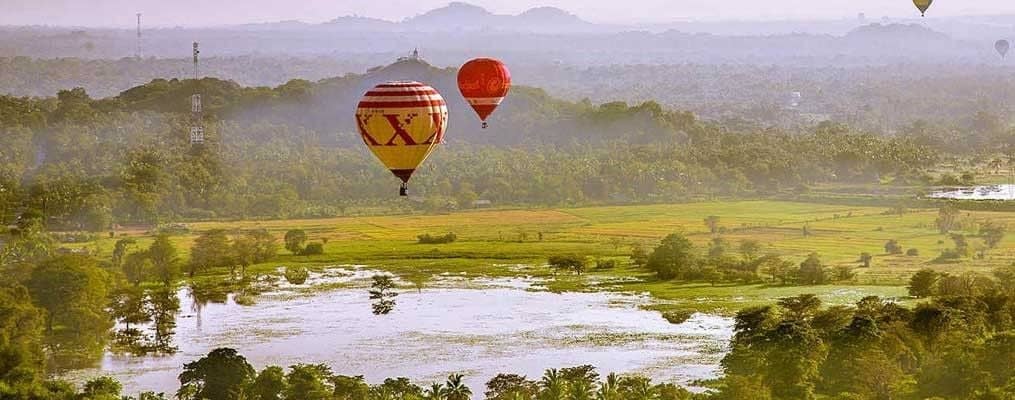 Survol du Triangle culturel en montgolfière et visite de Polonnaruwa