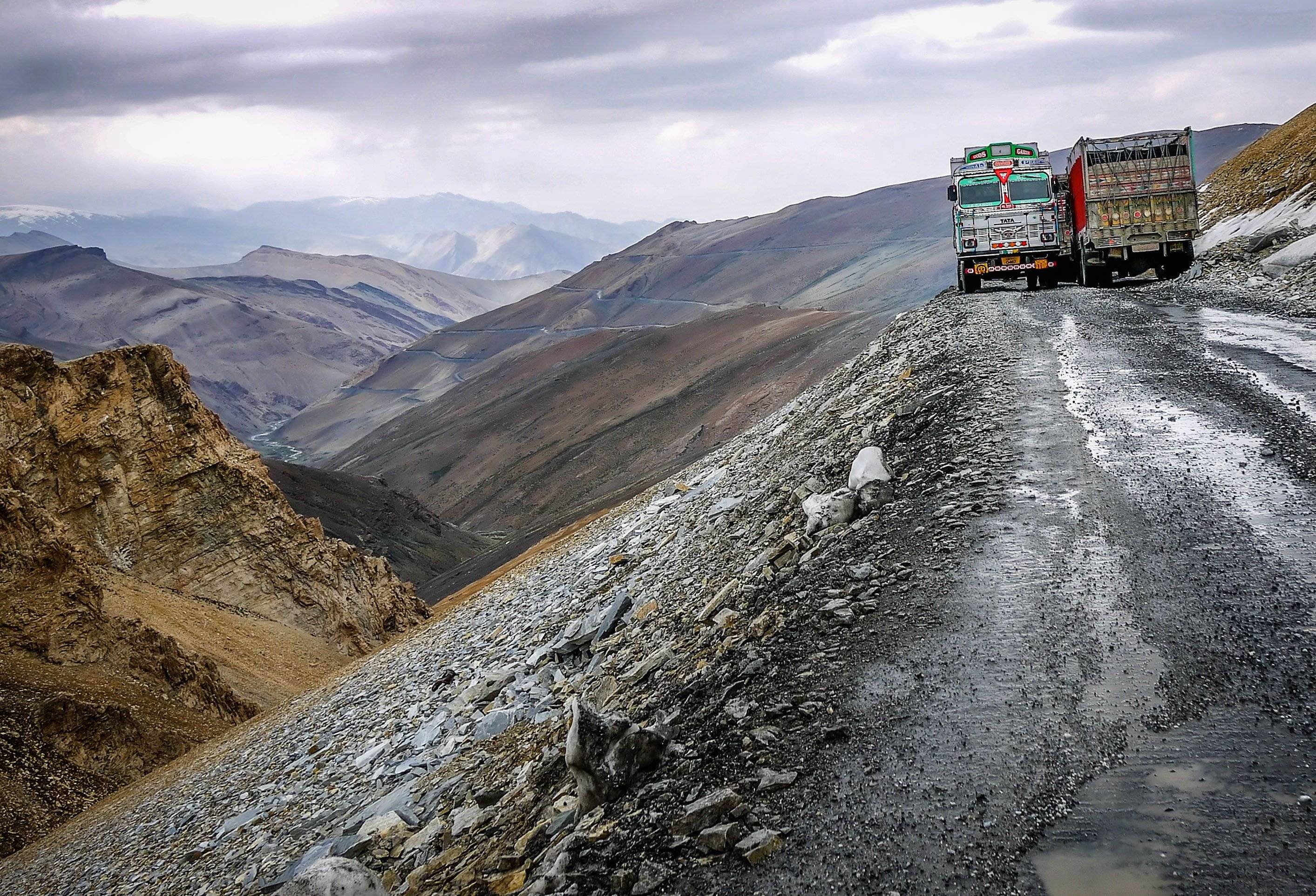 Attraverso l'Himalaya in direzione Manali