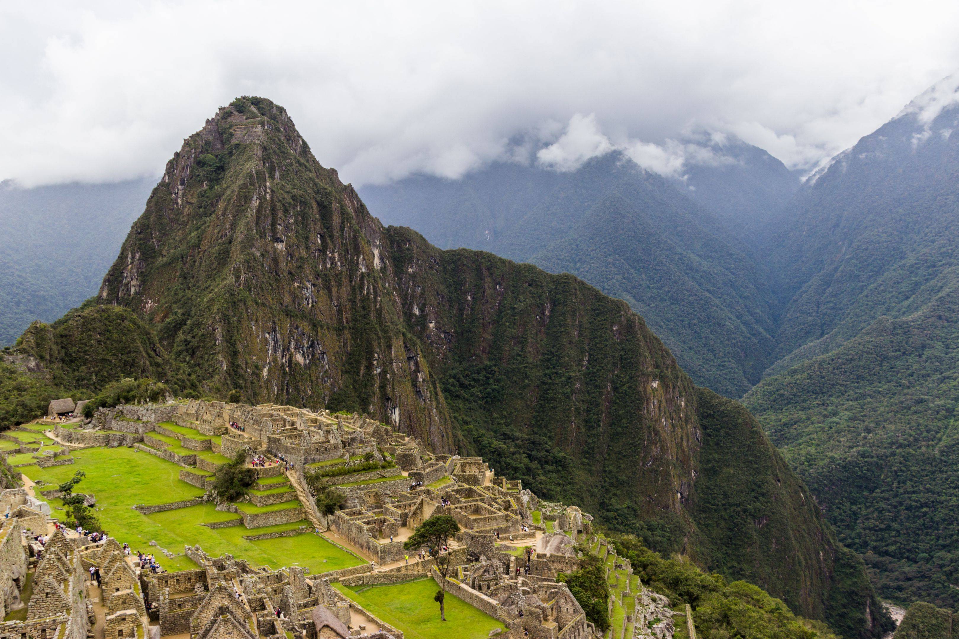 Machu Picchu e trasferimento a Ollantaytambo