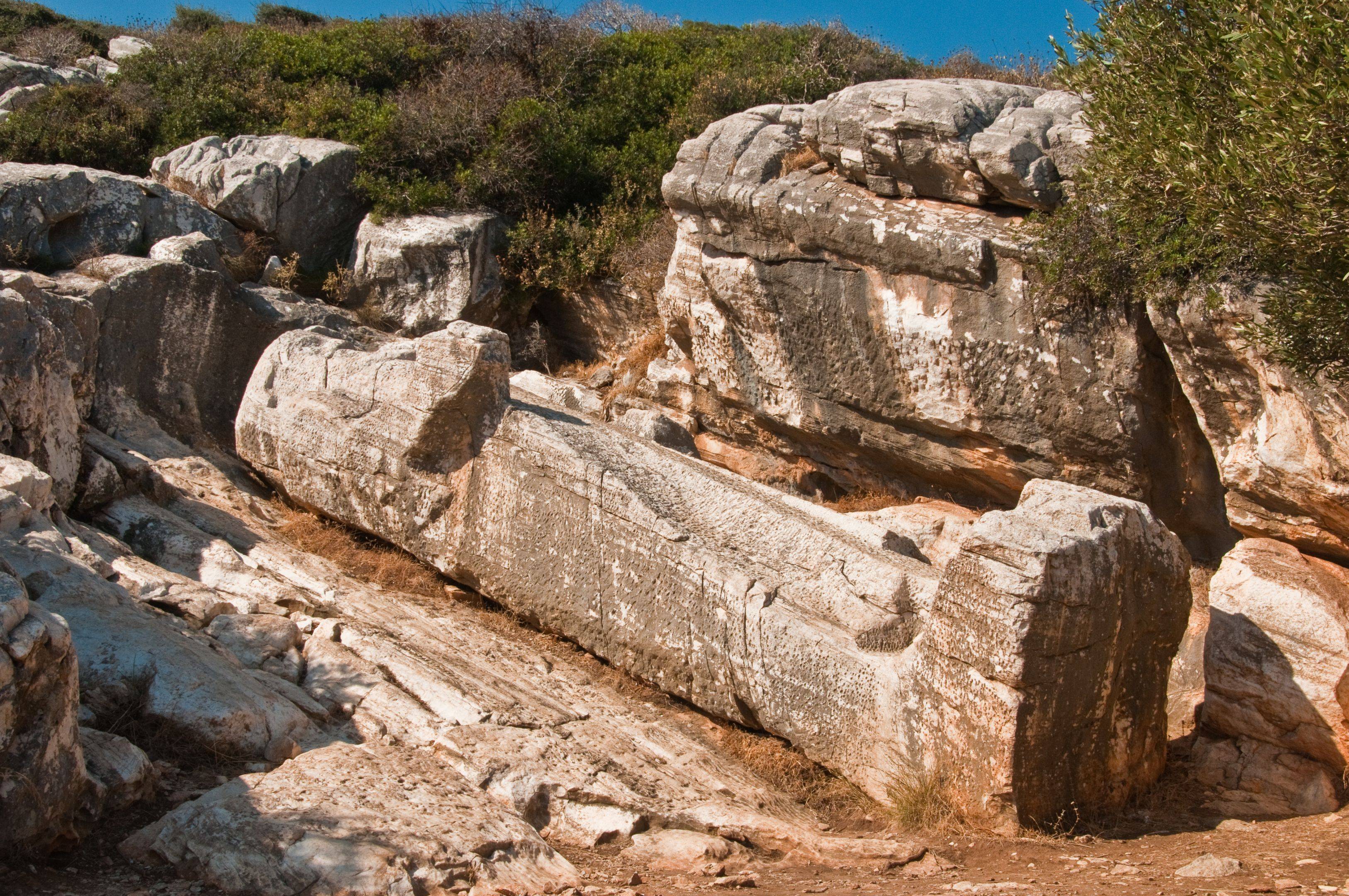 Traversée vers Naxos et randonnée des Kouros