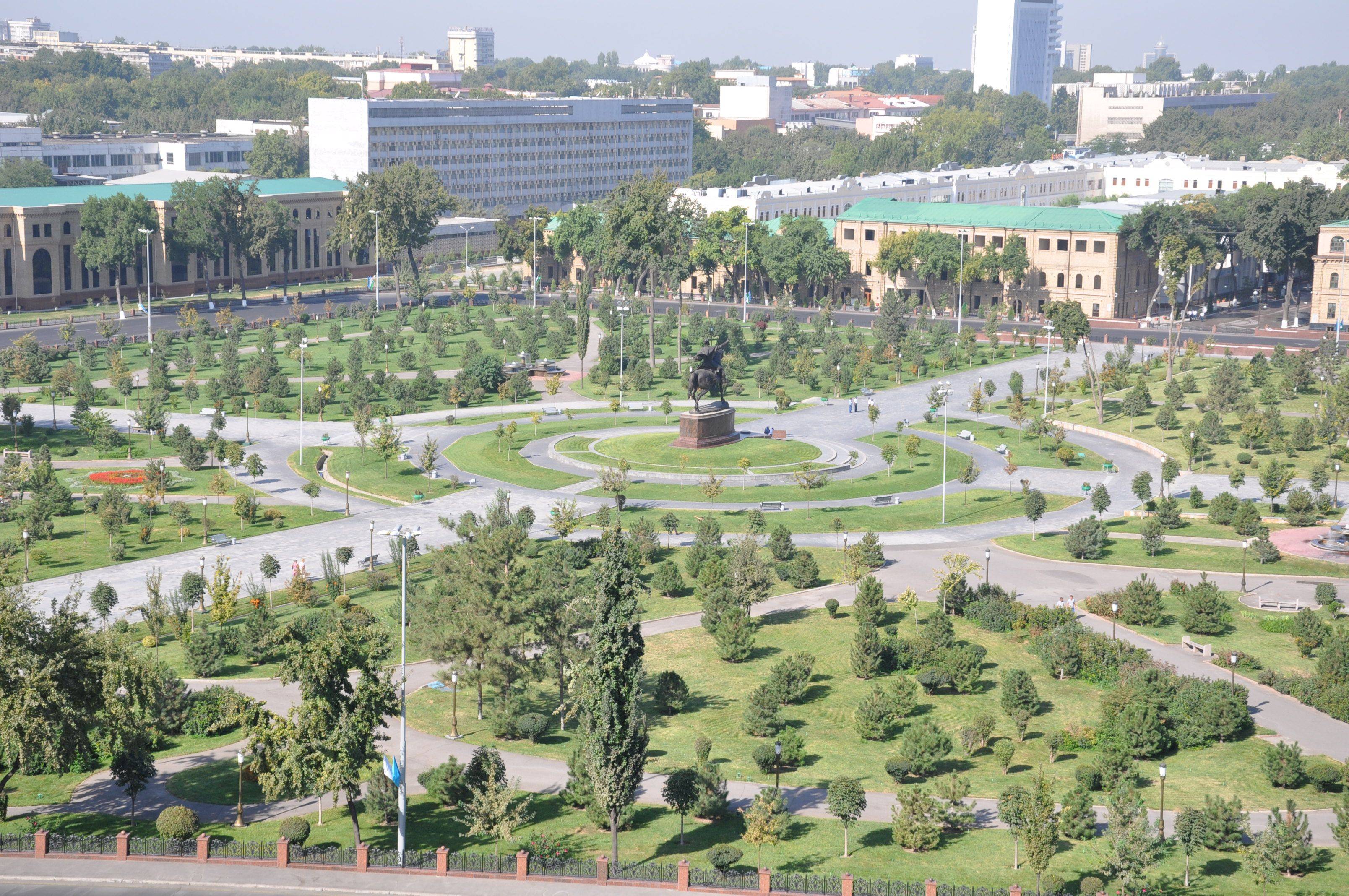 Visite des sites emblématiques de Tachkent