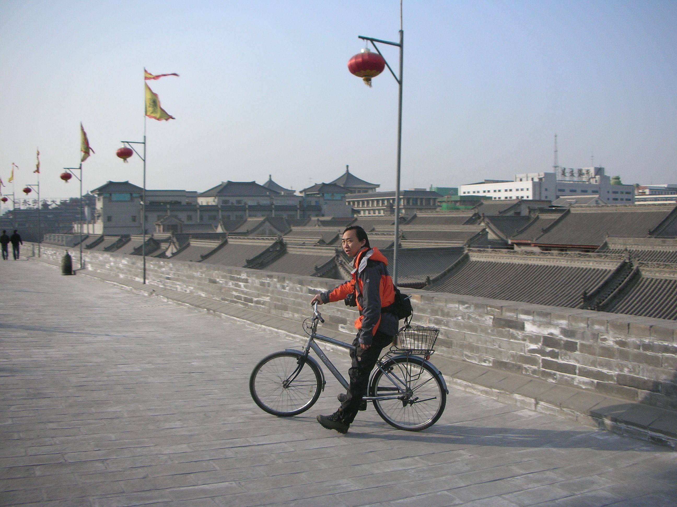 Balade à Vélo sur les remparts des Ming