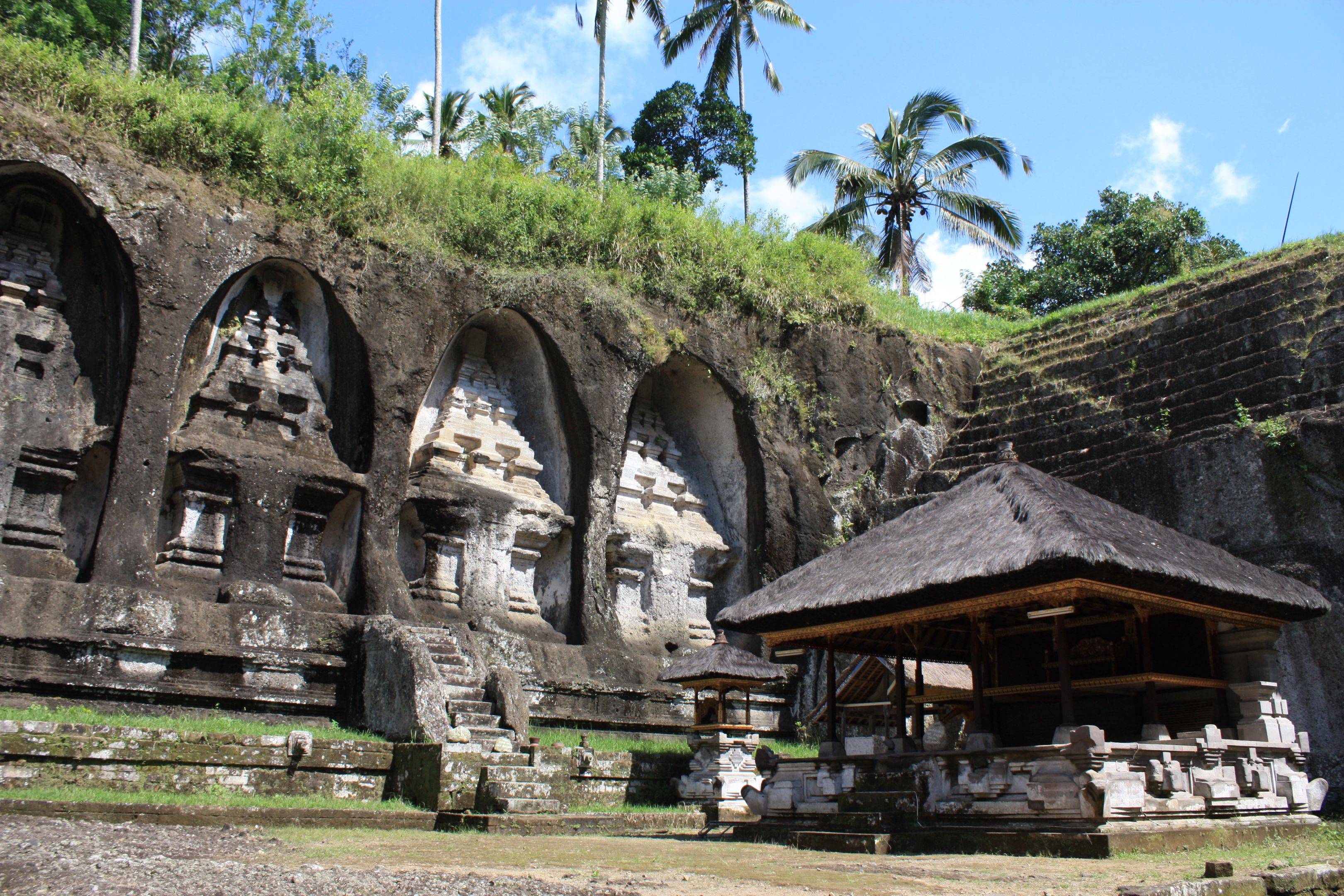 Impresionantes templos y mística danza en el corazón de Ubud