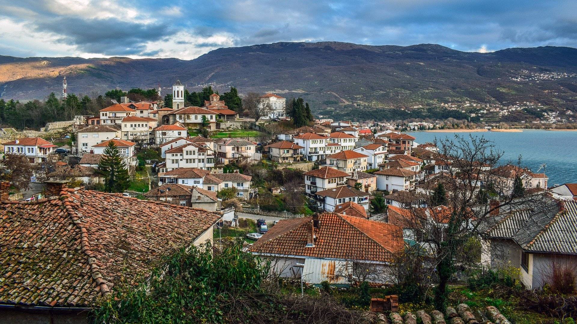 Visite de Pogradec, du lac Ohrid et départ pour Tirana