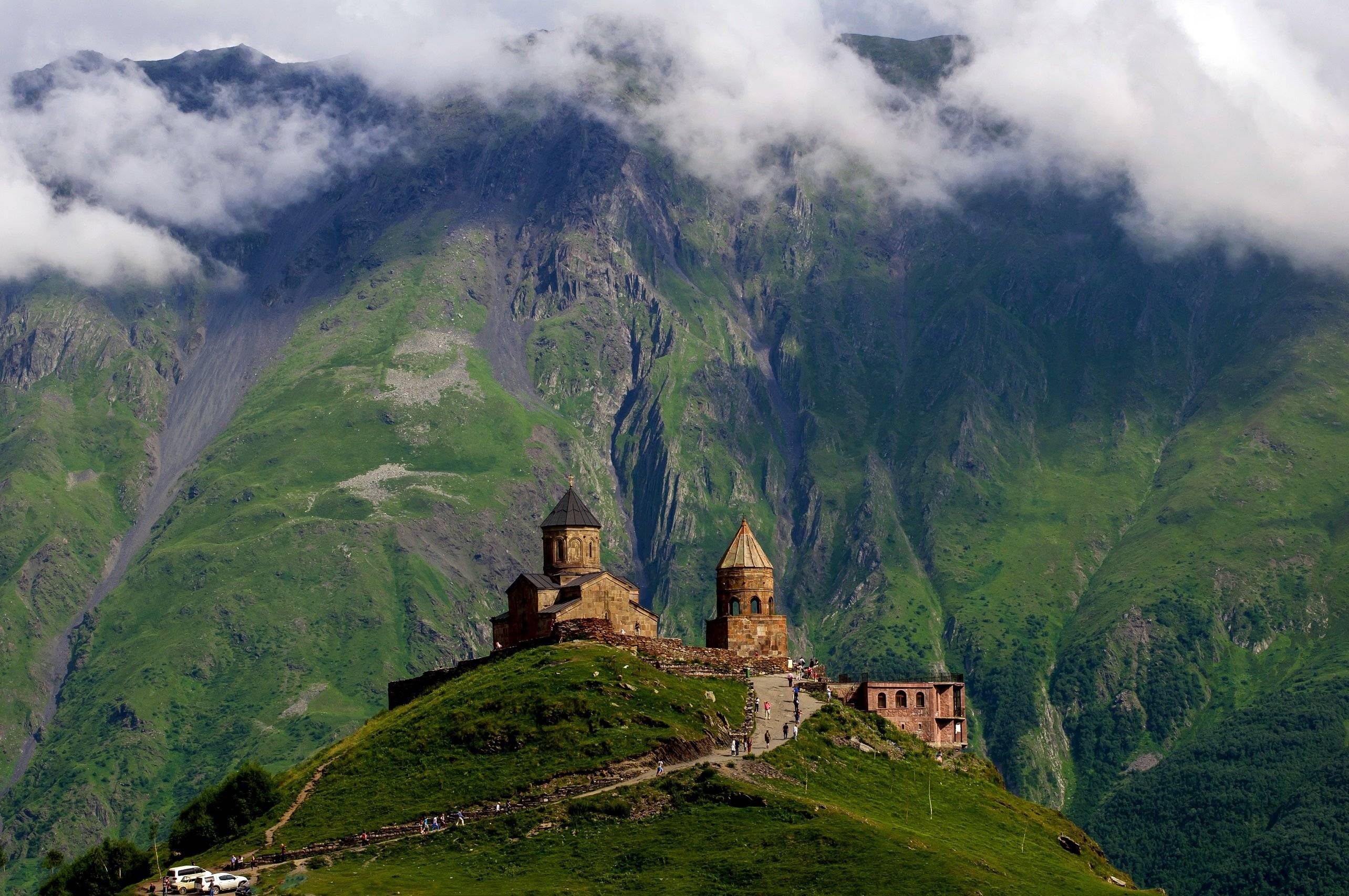 Découverte de la beauté et des sommets du Grand Caucase