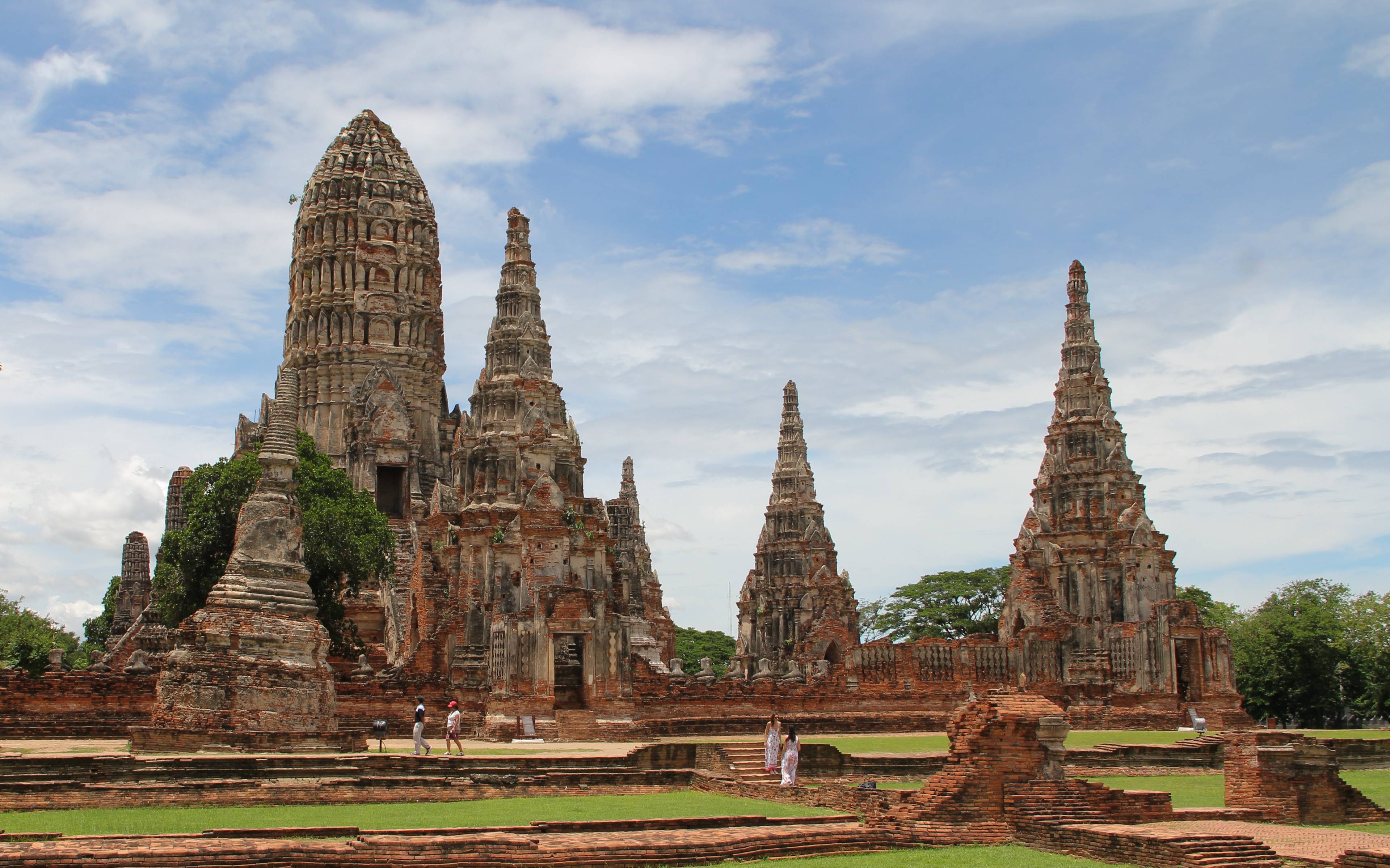 Descubriendo Ayutthaya, Wat Mahathat y el “templo de los monos”