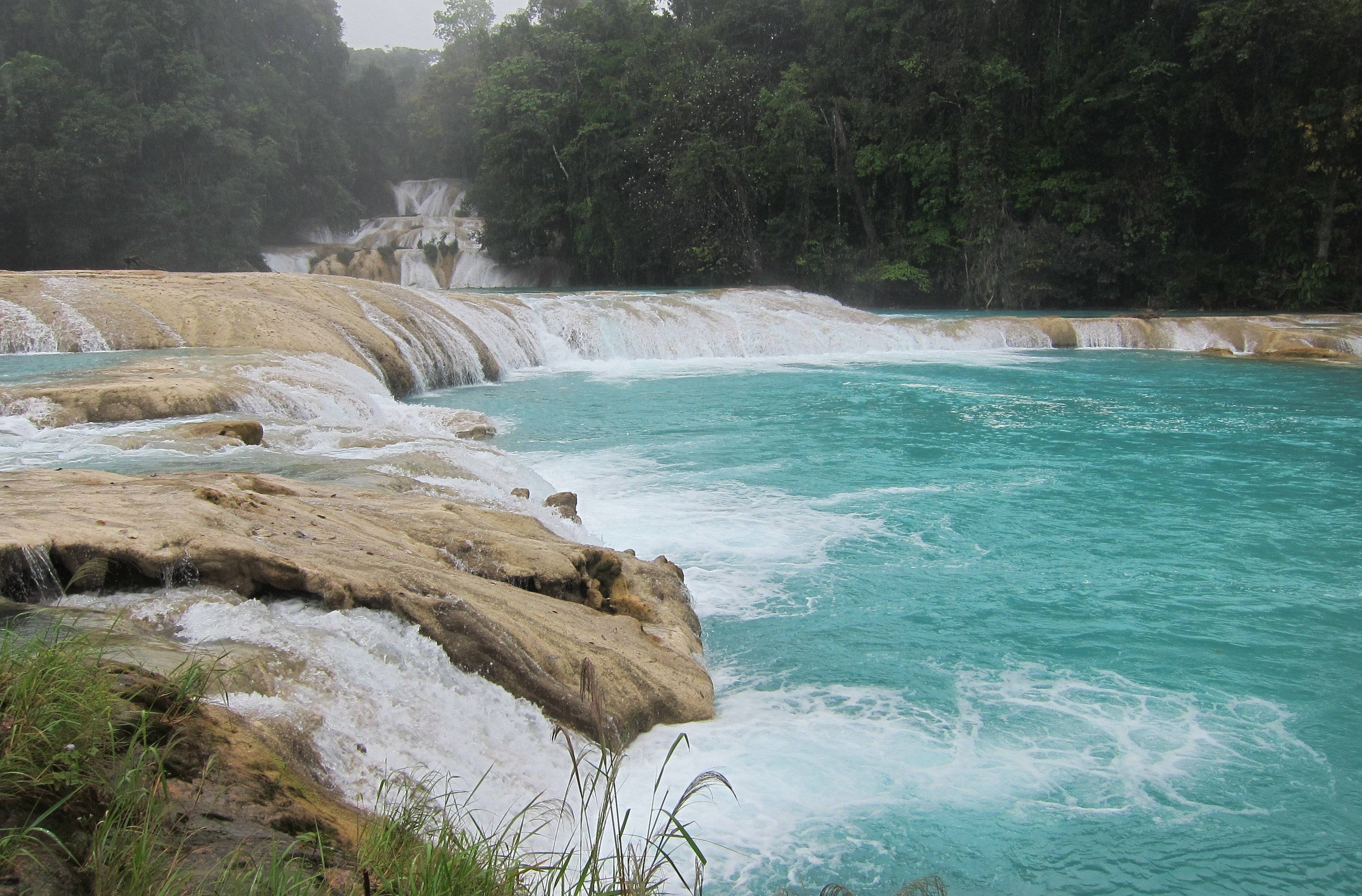 Misol Há y Agua Azul: espectaculares caídas de agua
