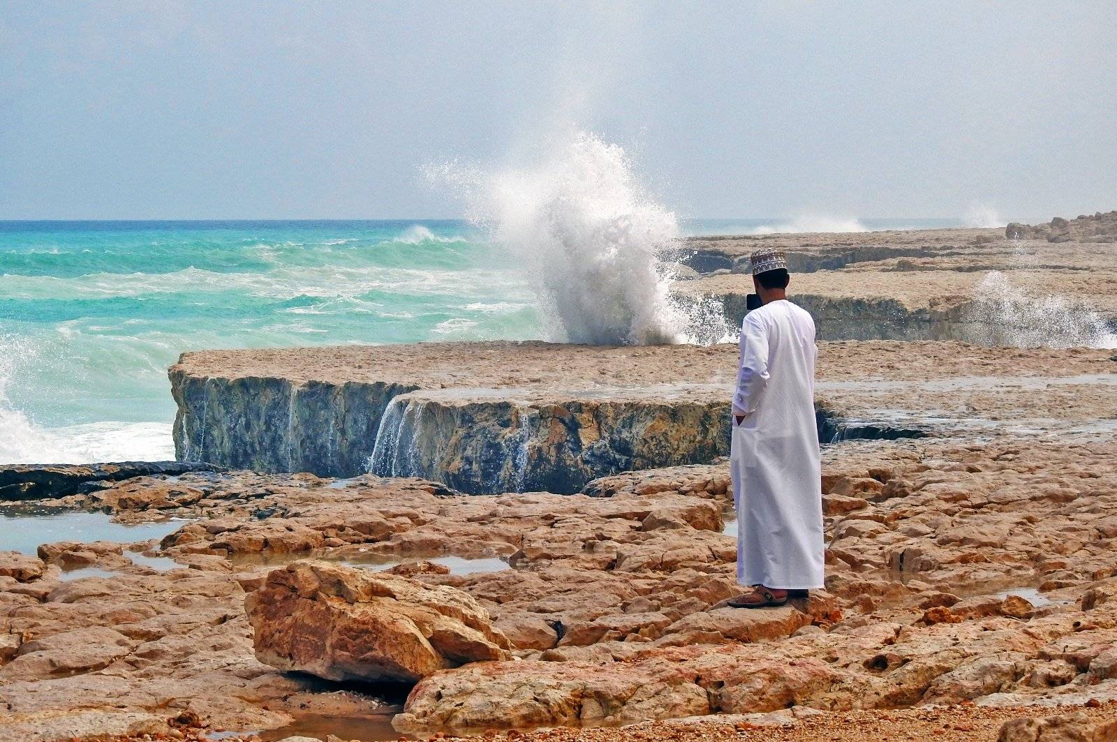 La costa da Muscat a Ras Al Hadd tra wadi e spiagge