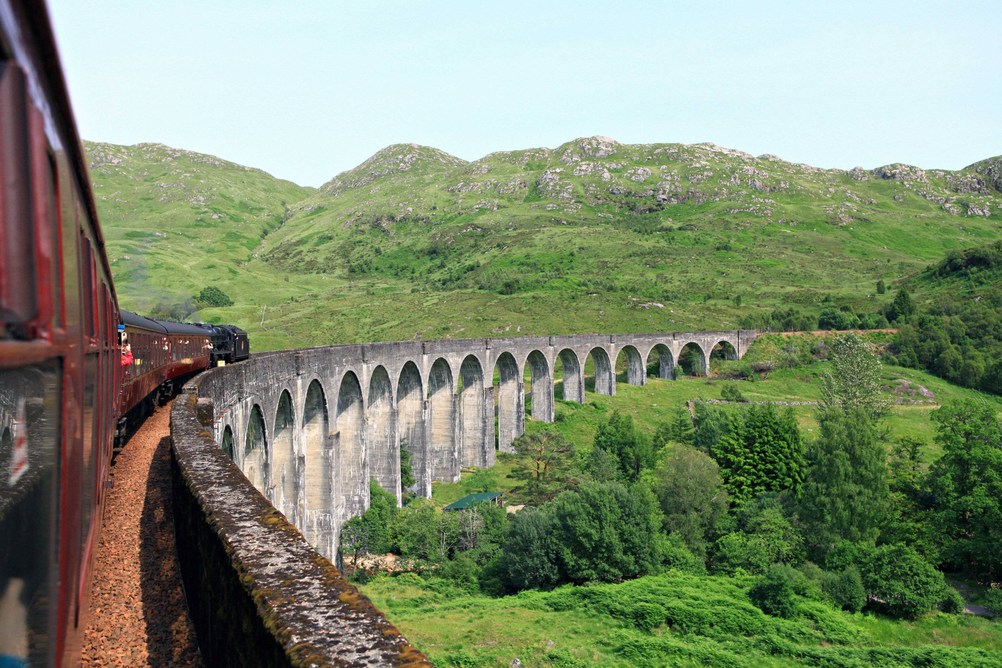 Viaduc de Glenfinnan - plage de sable blanc de Morar - Train à vapeur de Harry Potter – Fort William