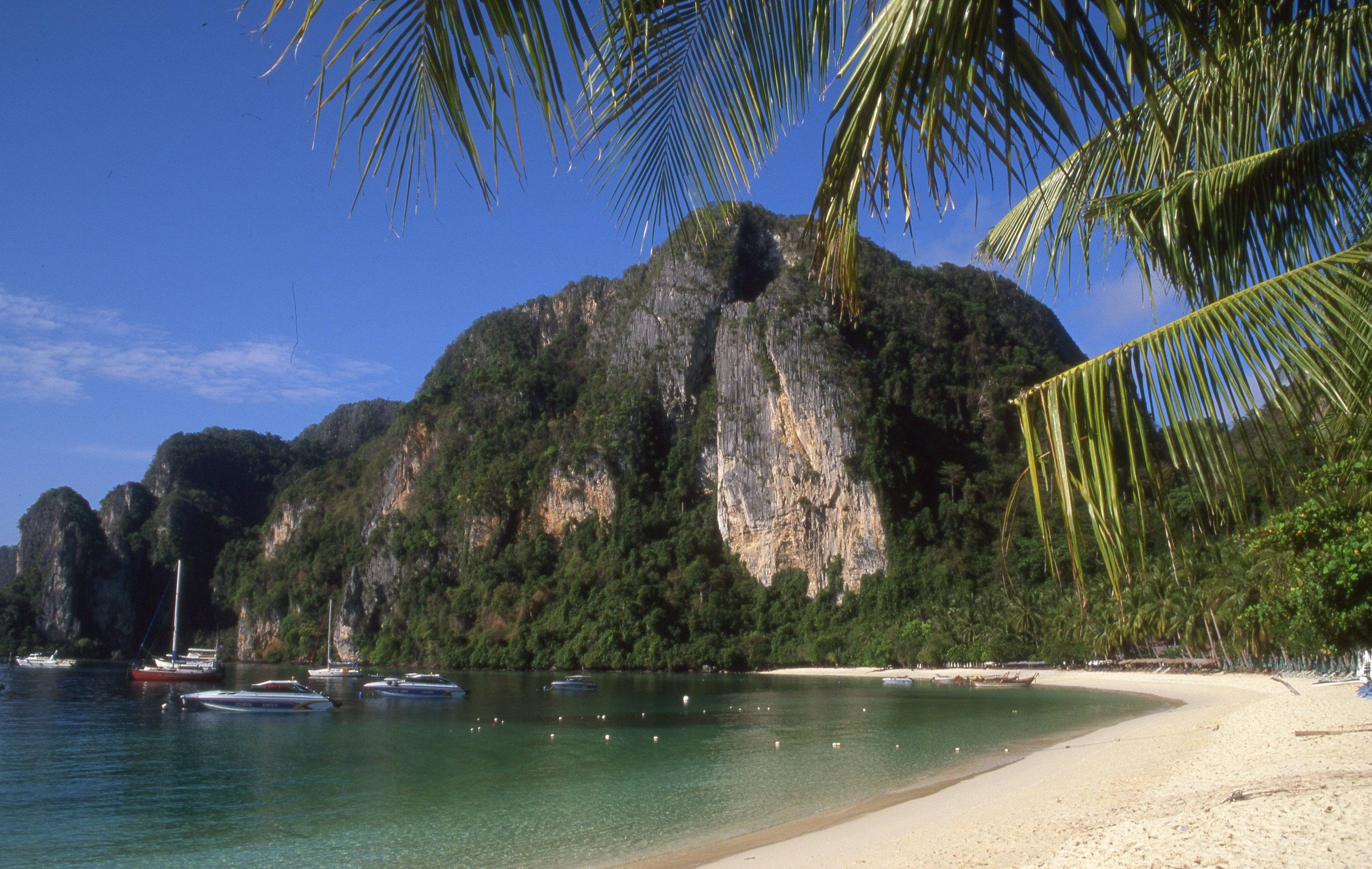 Islas Phi Phi, Día libre para disfrutar de la playa