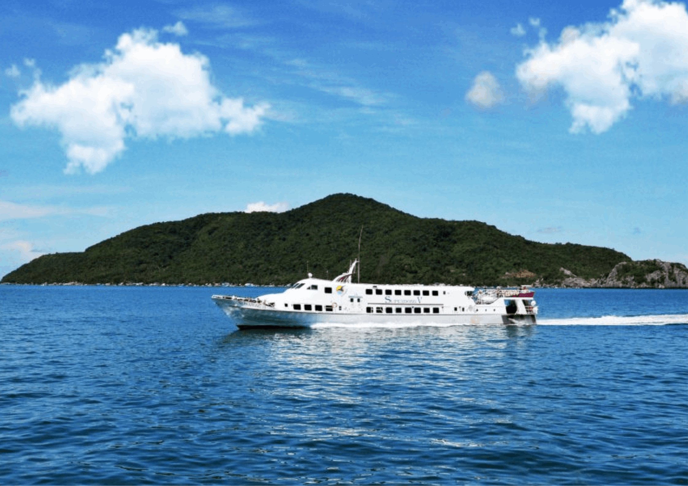 In traghetto verso la famosa isola di Phu Quoc