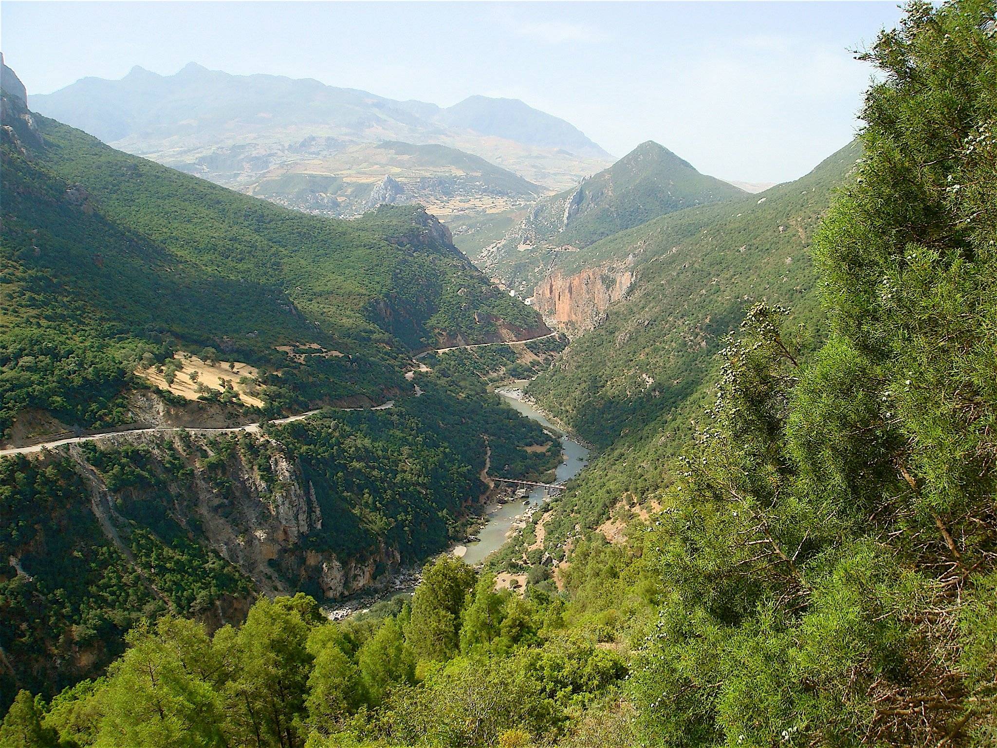 Abstieg von BeniMaala nach Oued Laou