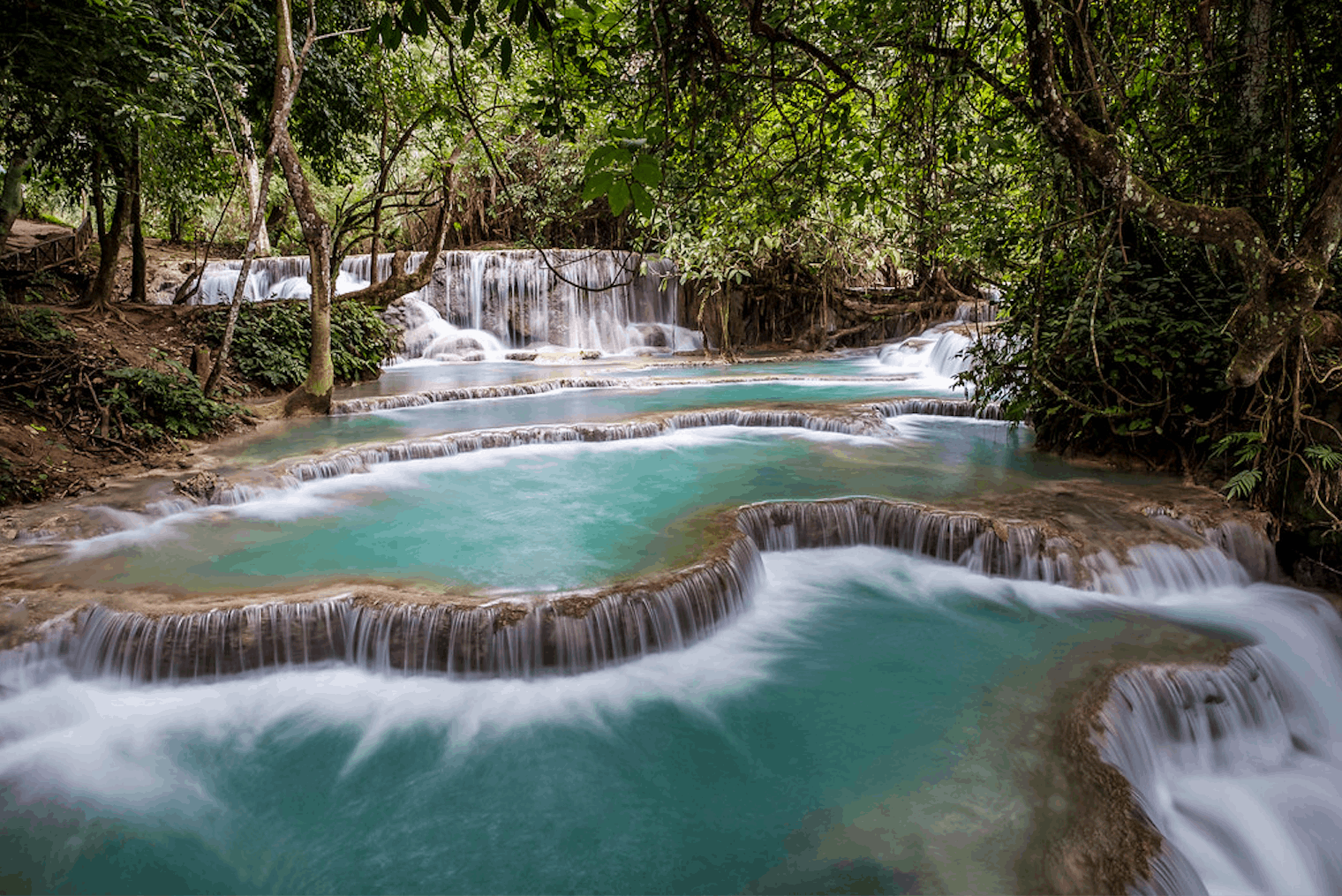 Les eaux turquoise de Kuang Sy