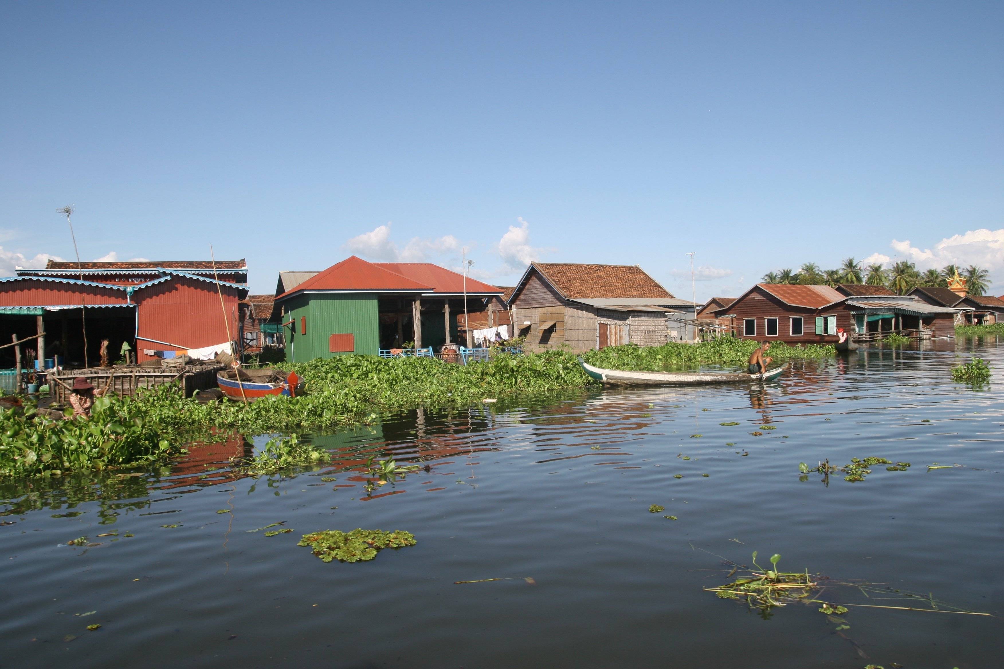 Recorriendo el Campo Camboyano y aldeas flotantes