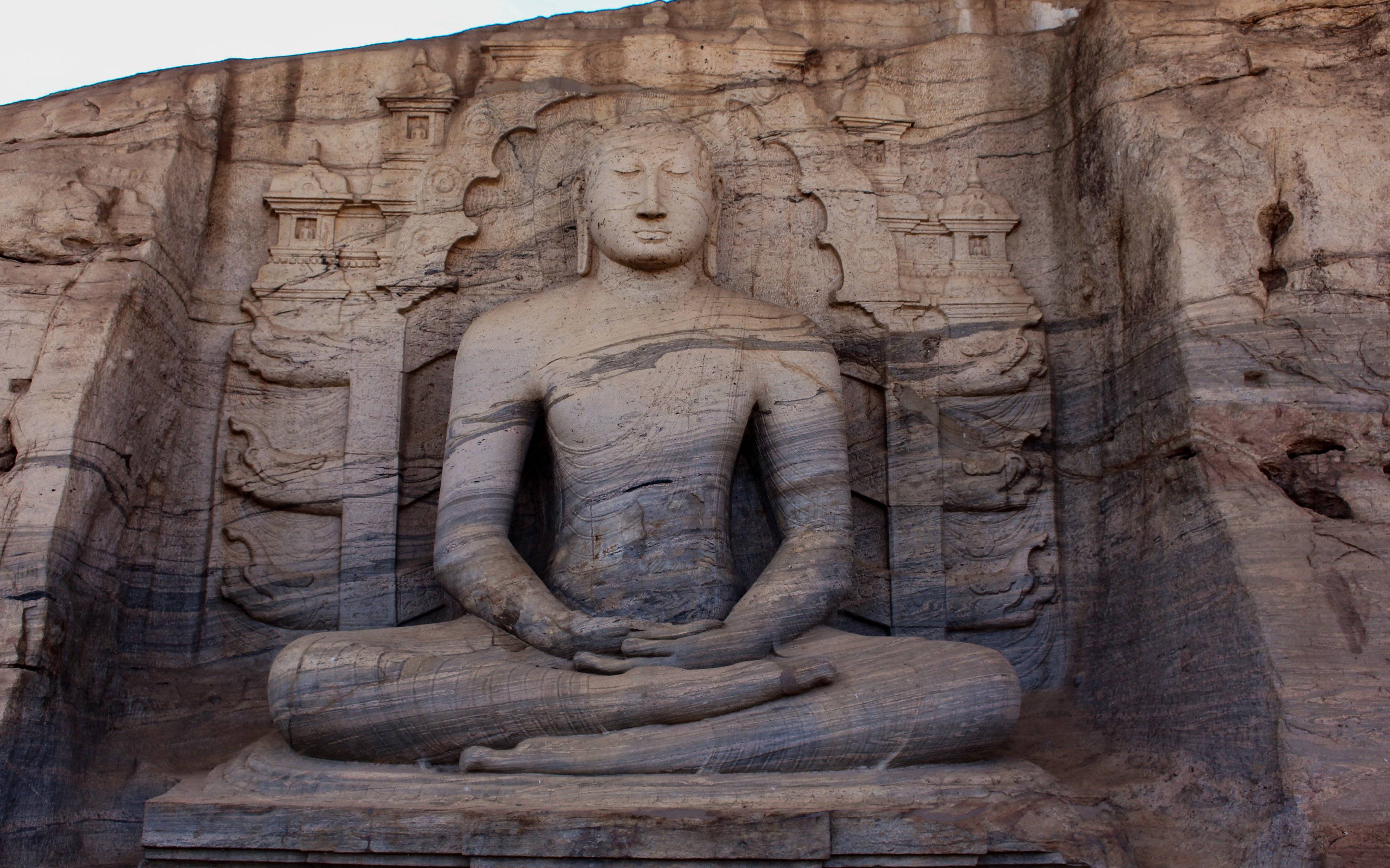Visita la Roca del León y las ruinas de Polonnaruwa
