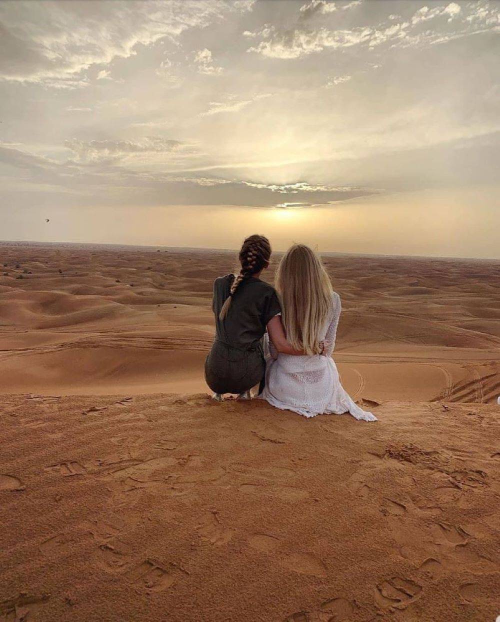 Tour di mezza giornata a Sharjah e safari nel deserto