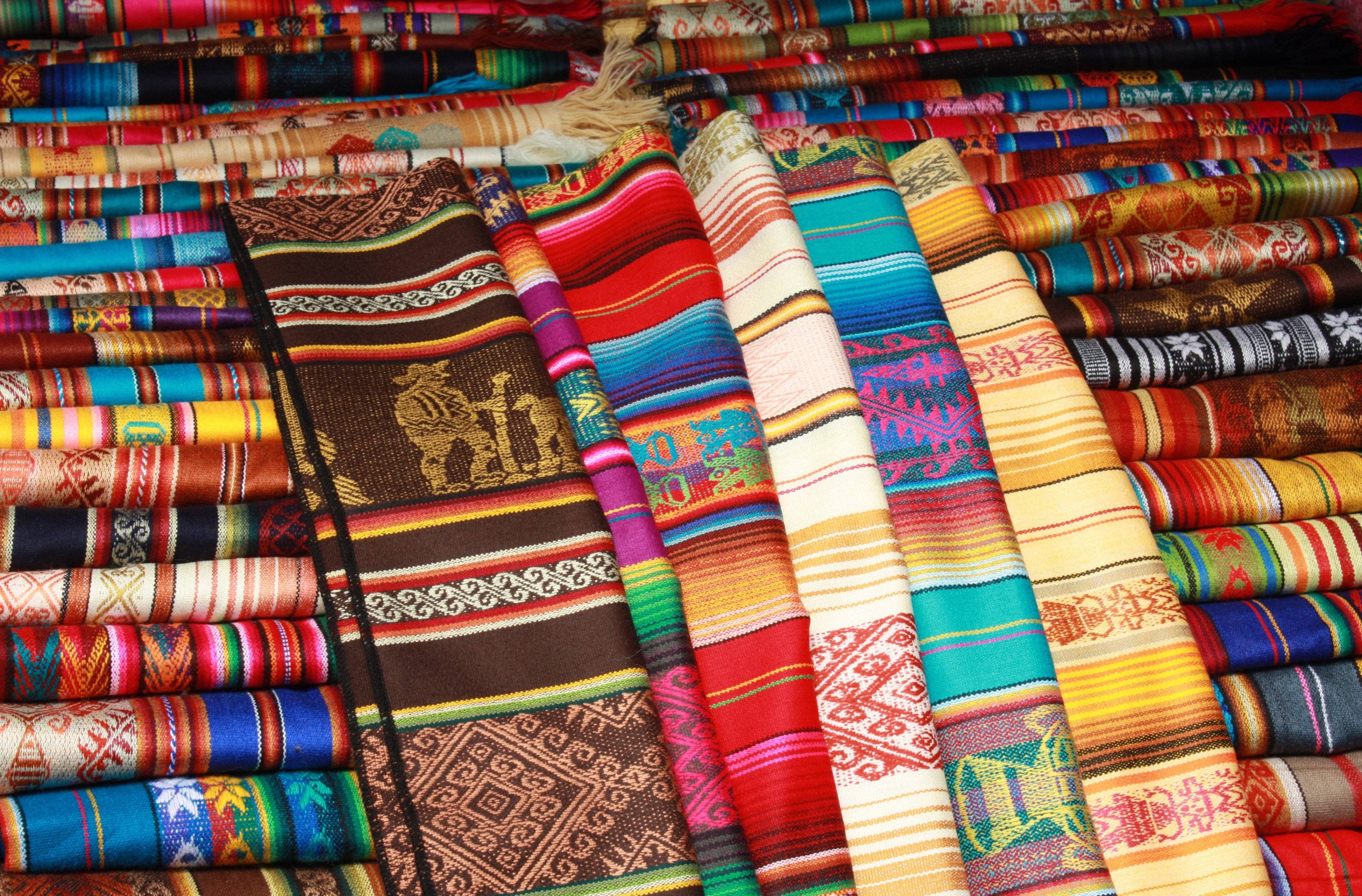 Du marché d'Otavalo aux pics enneigés du sud
