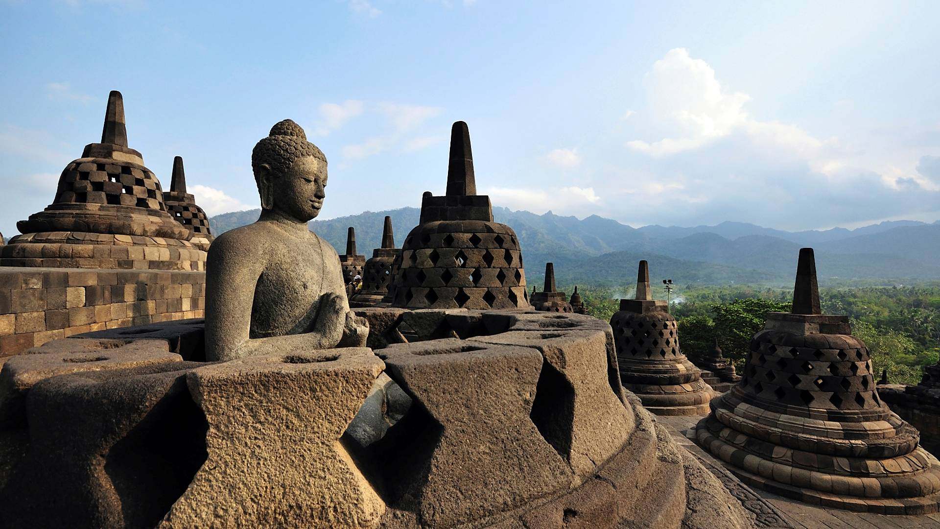 Das facettenreiche Yogyakarta und der berühmte Tempel Borobudur