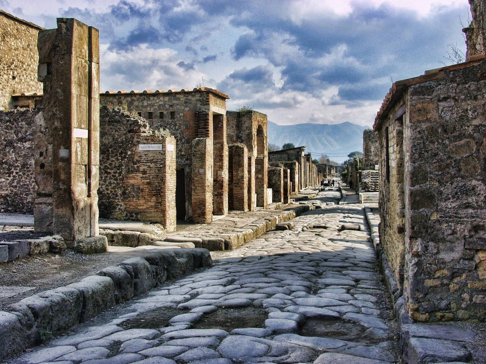Visite de Pompéi et Herculanum ou Naples