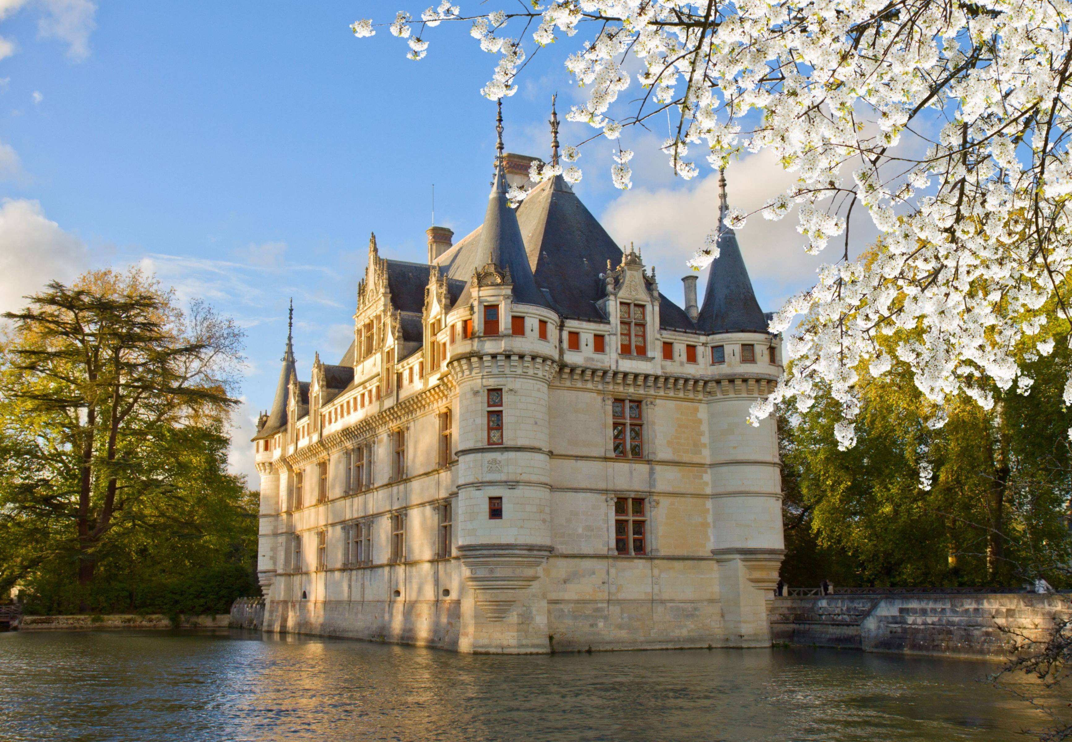 Ferme troglodyte et château d'Azay-le-Rideau