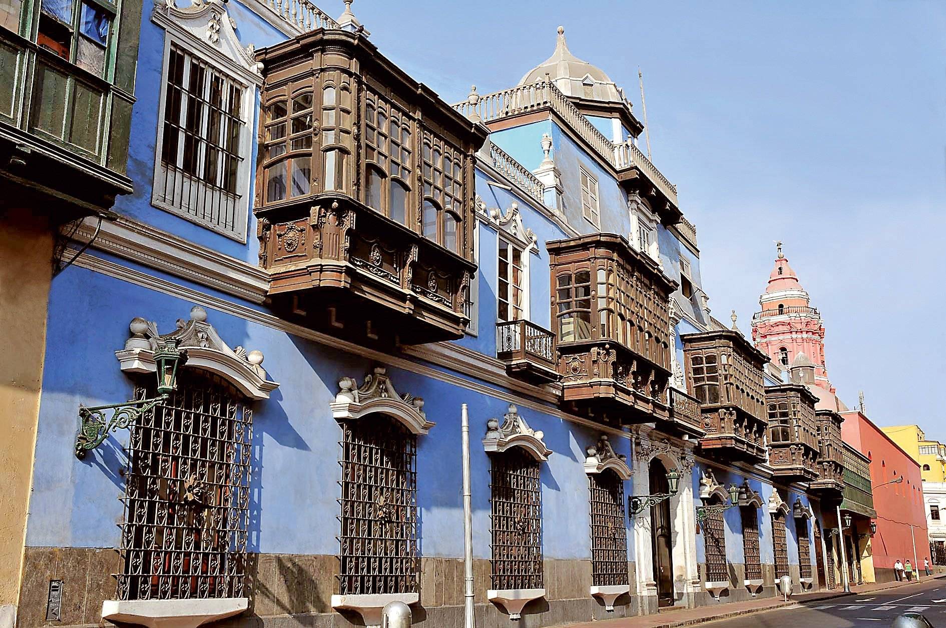 Visite du vieux Lima et départ pour Trujillo