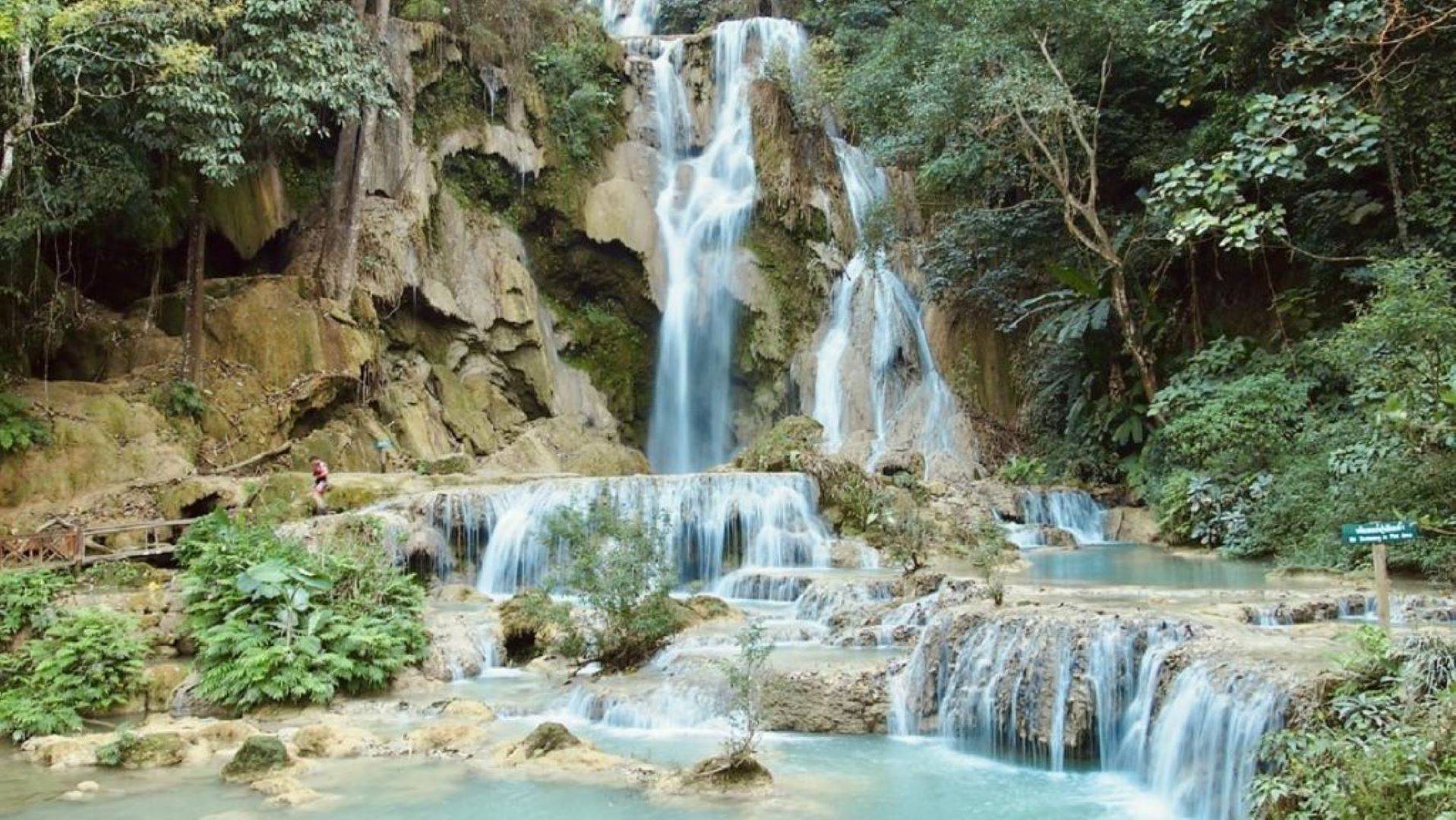 Erkundung der Kuang-Si-Wasserfälle