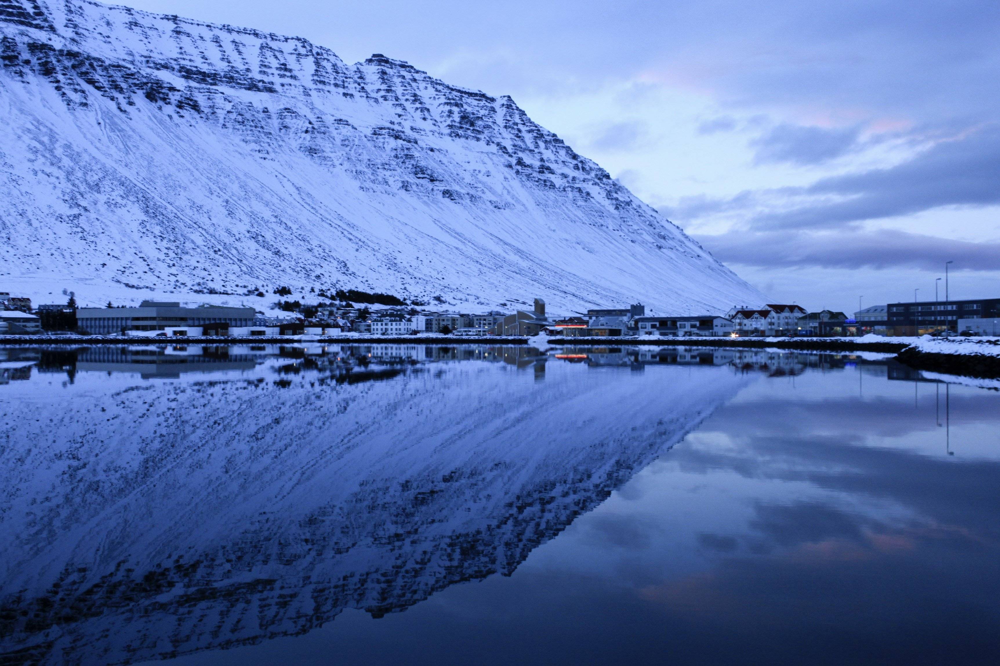 Isafjörður, die Hauptstadt der Westfjorde