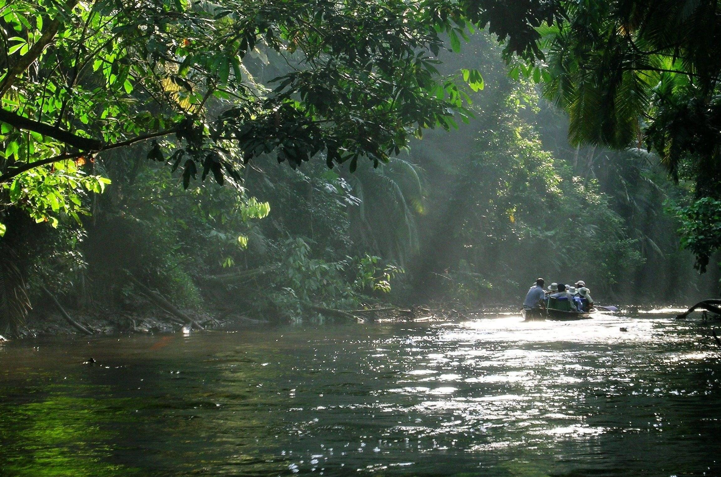 Boottocht in het hart van de Amazone