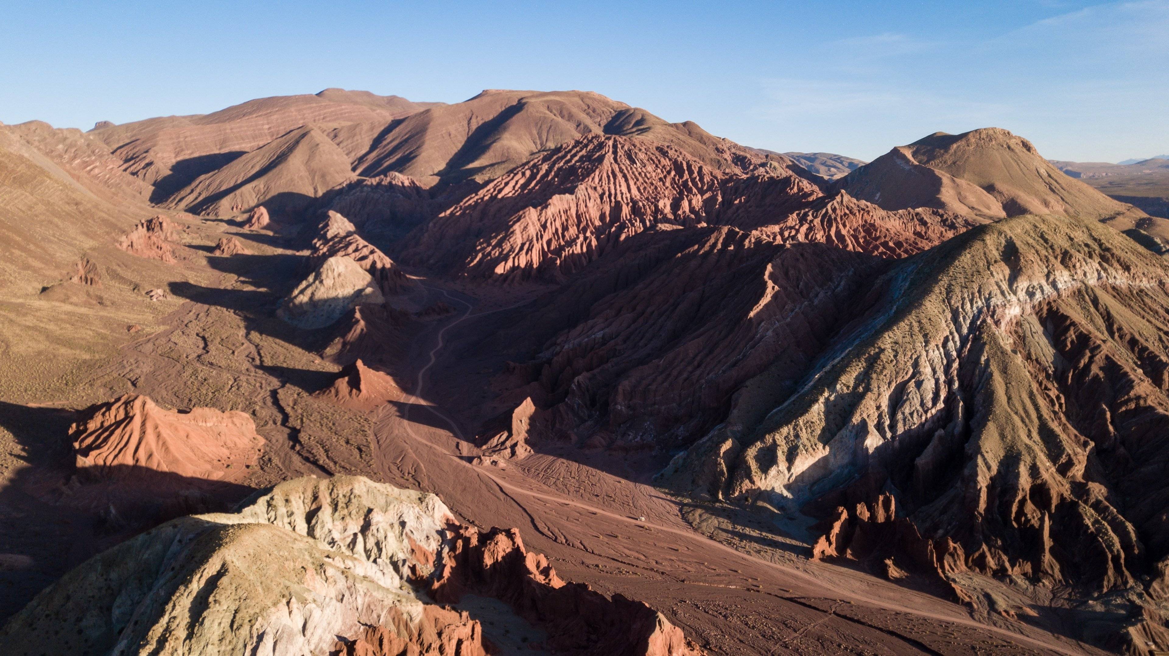 Direction le désert d'Atacama et immersion dans la vallée arc-en-ciel