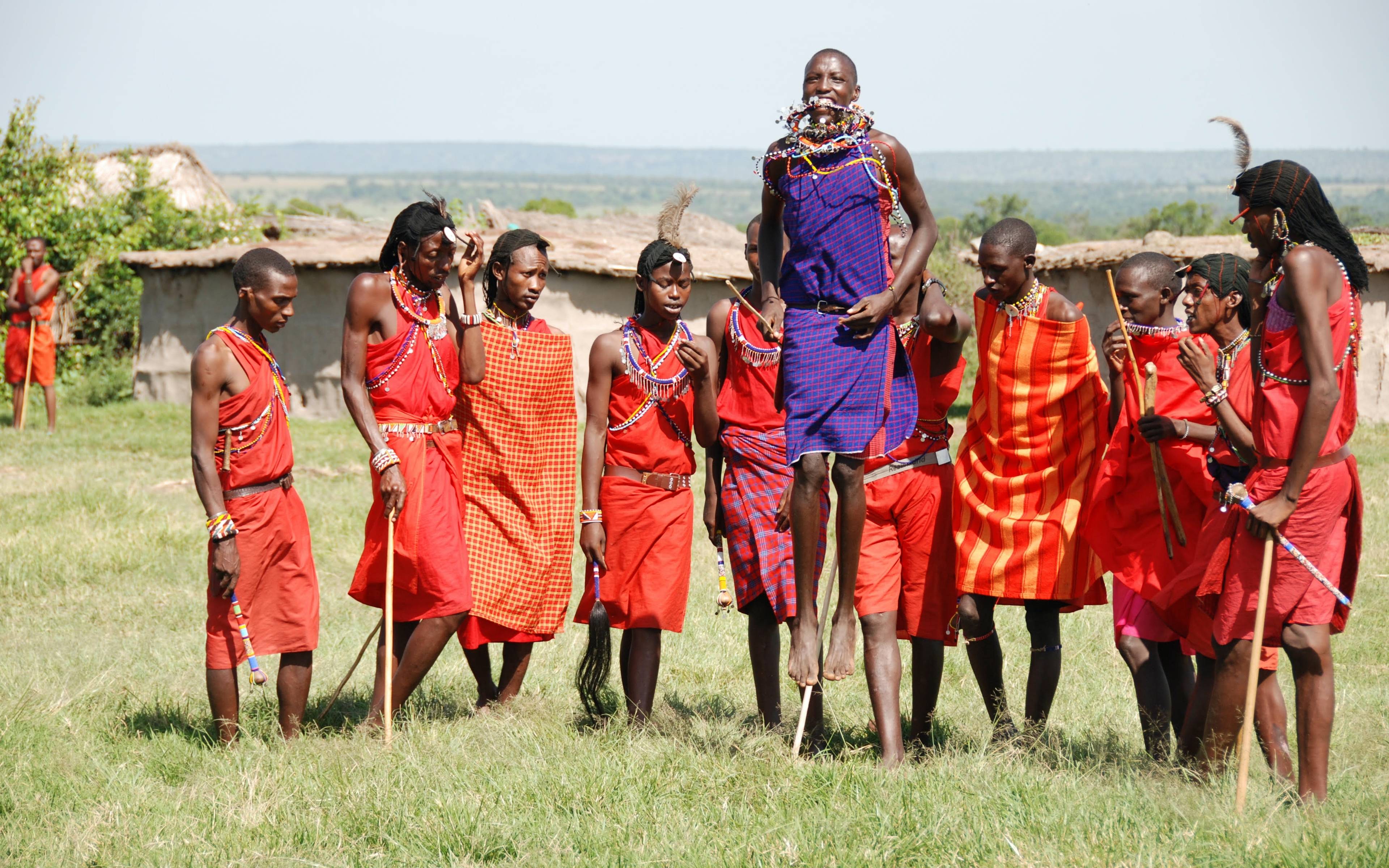 Encuentro con amable pueblo masái del parque Amboseli