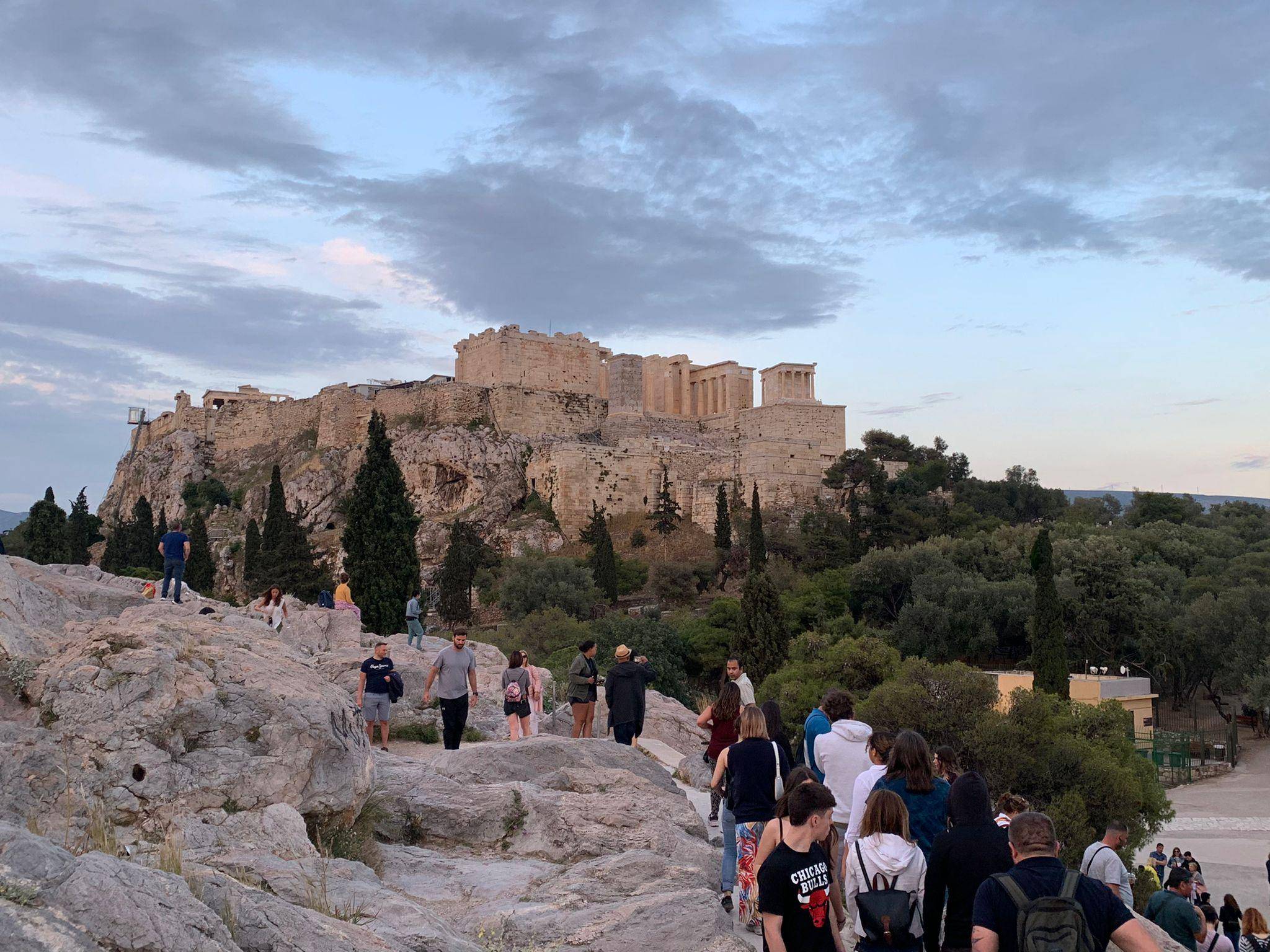 Scoprite l'affascinante città di Atene al vostro ritmo