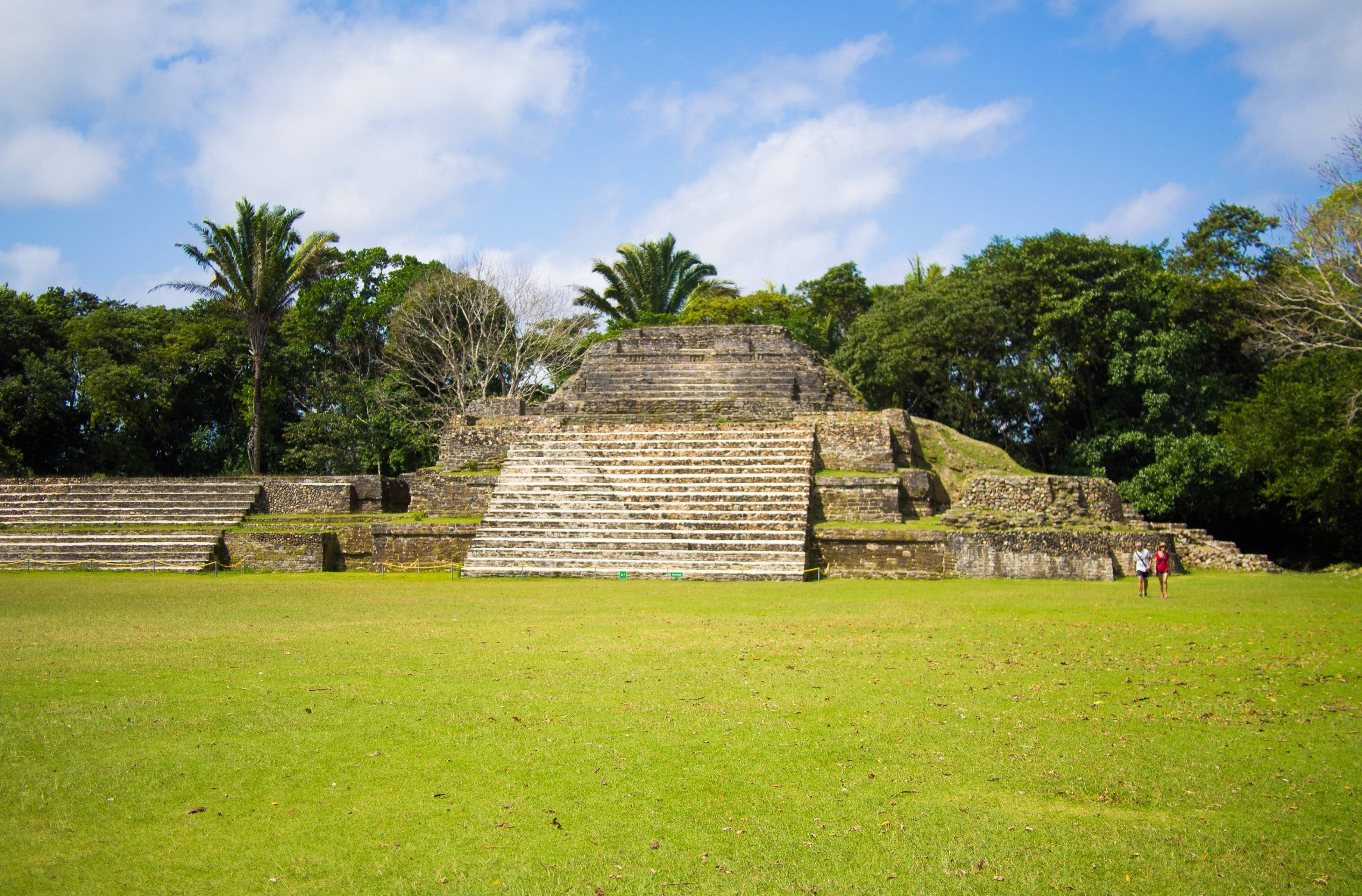 Visita del sito maya di Lamanai e trasferimento a San Ignacio