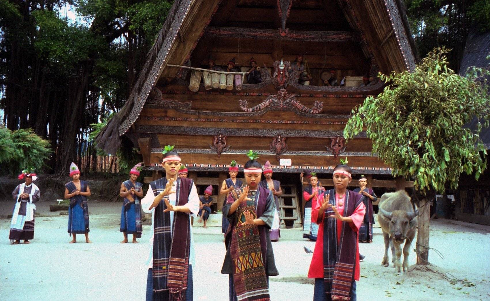 Visite de Samosir, noyau de la culture Batak