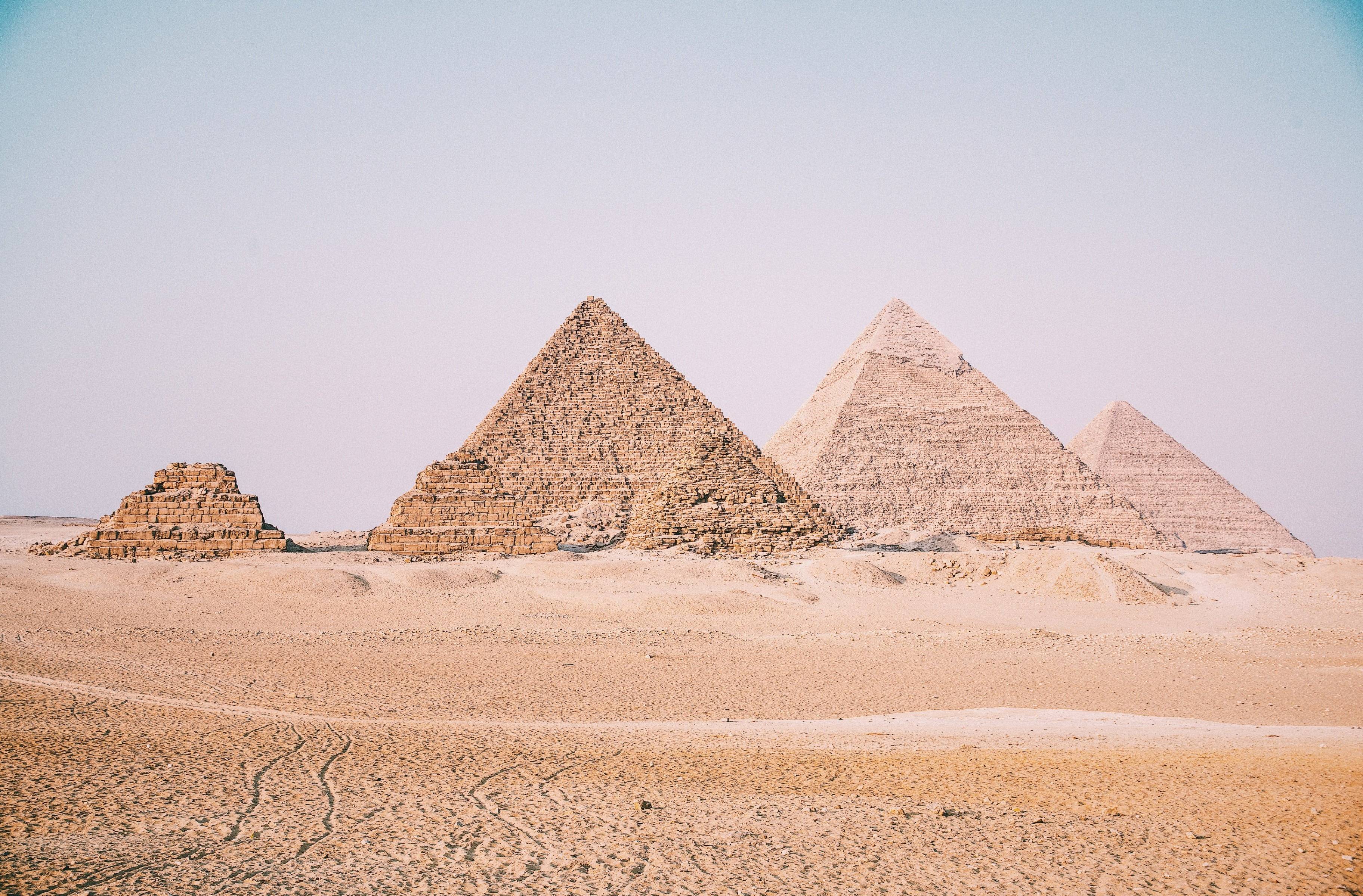 Pyramiden von Gizeh, Ägyptischen Museum und Basar