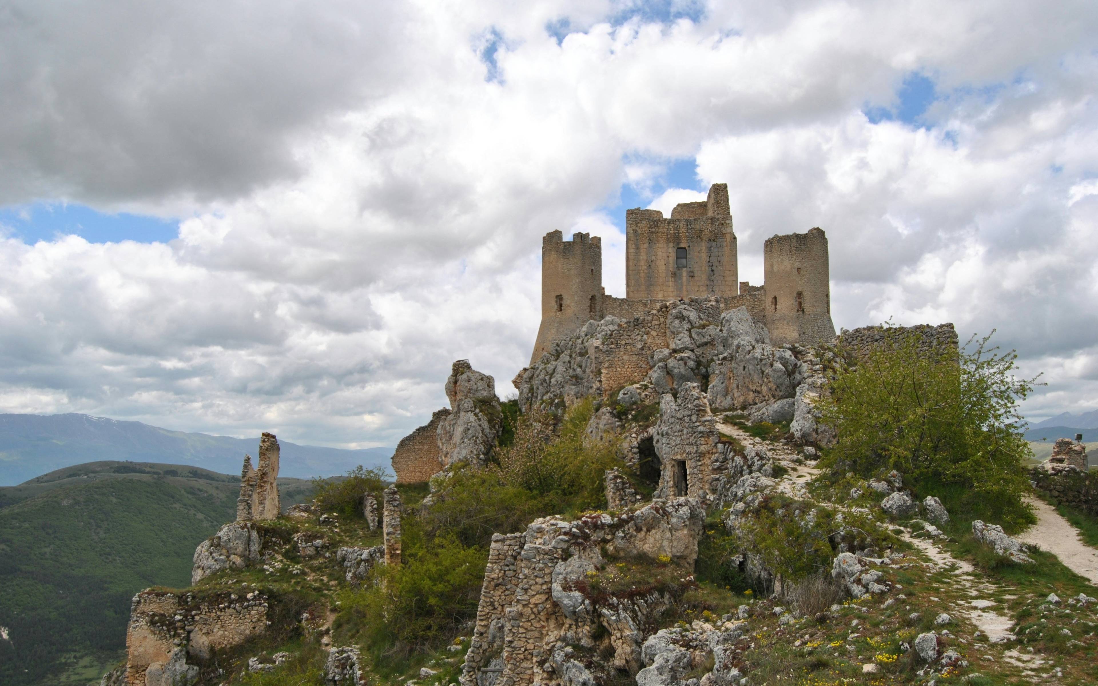 Les sites historiques de L'Aquila et Rocca Calascio