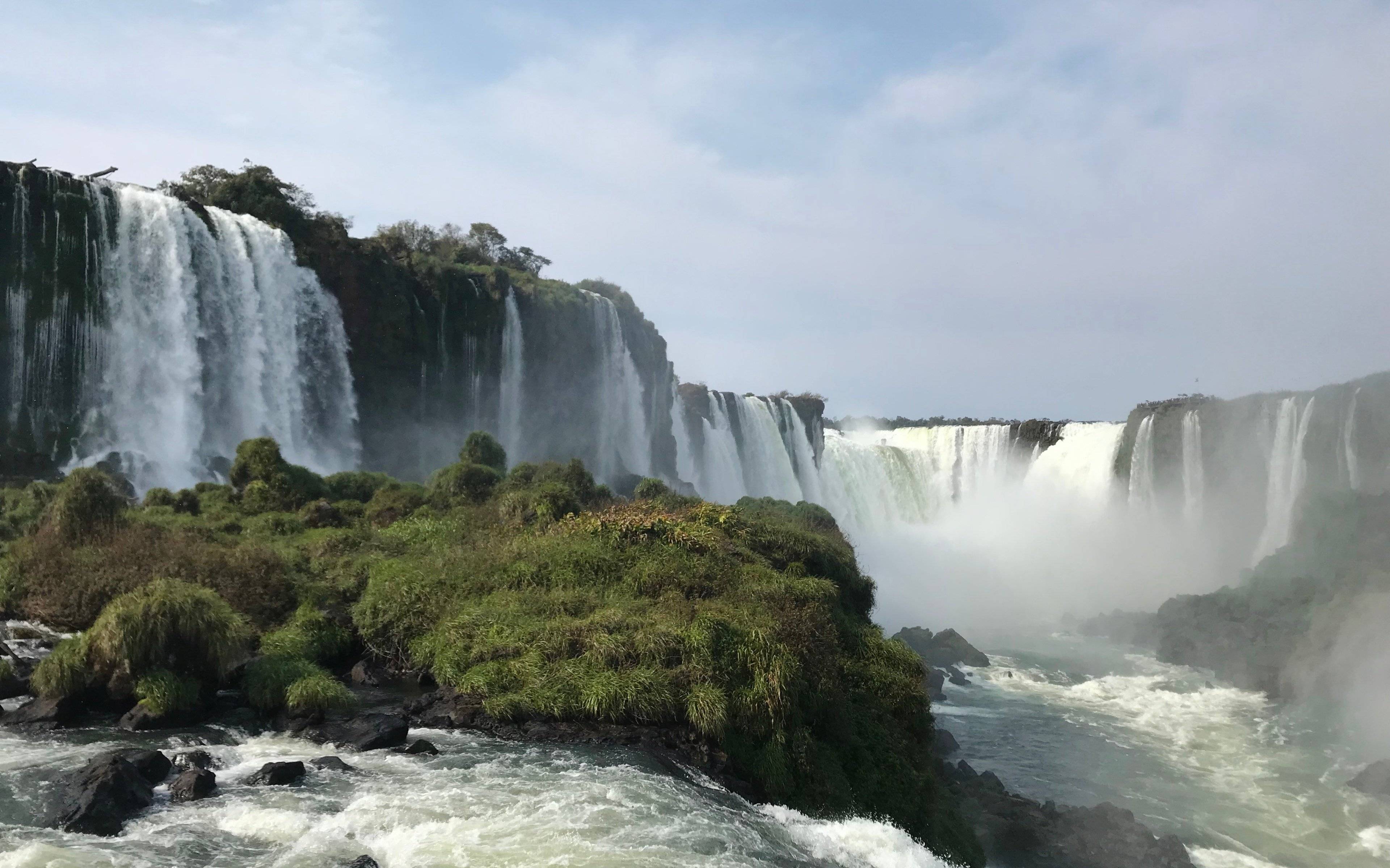 Panorama brasileño de las cataratas de Iguazú