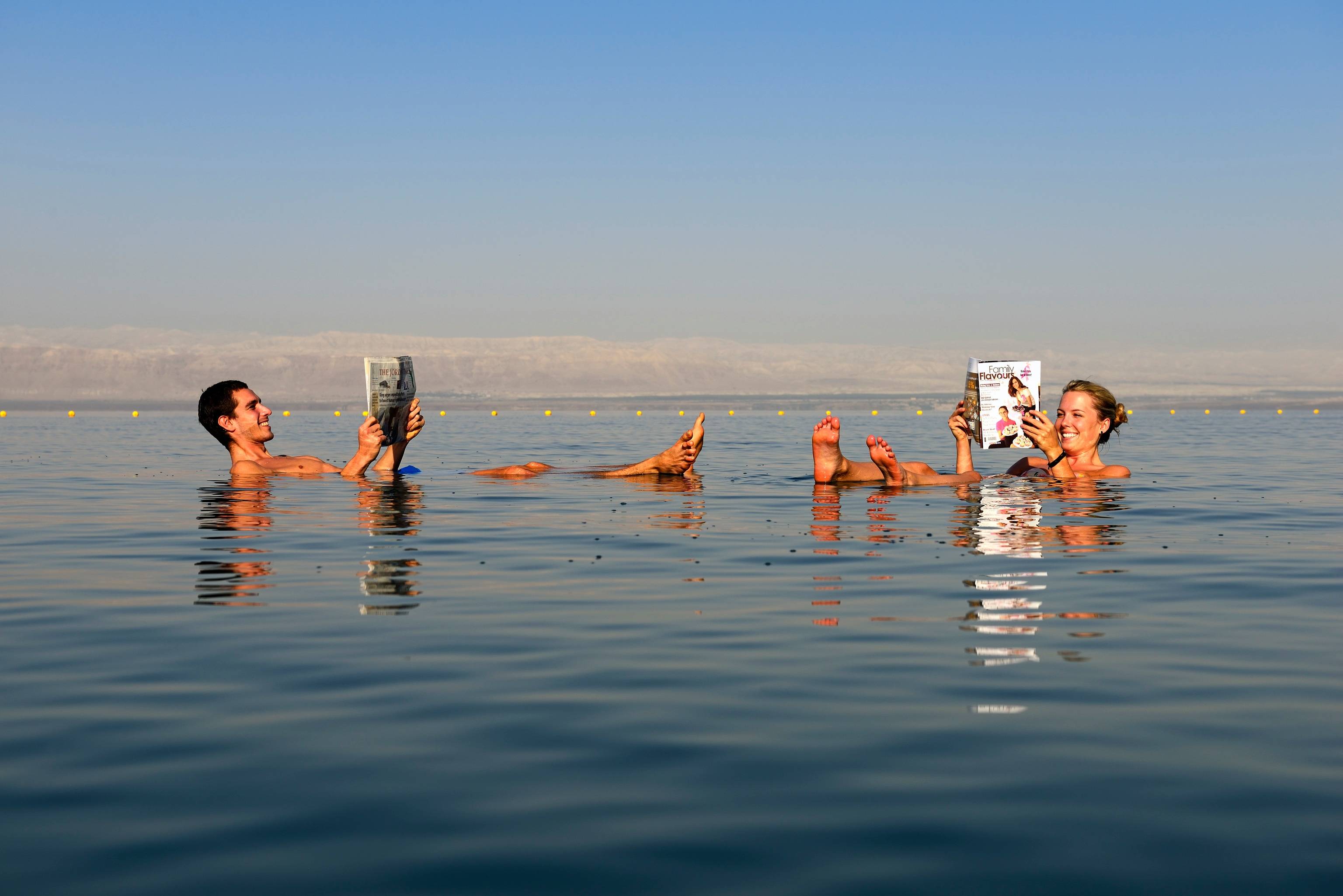Flotando en el mar Muerto
