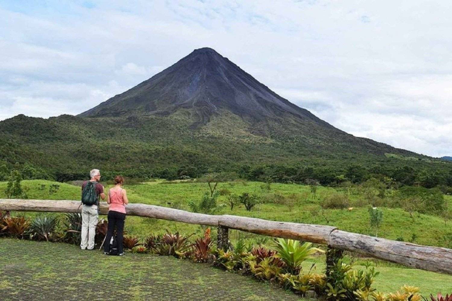 Arenal: parque nacional volcán Arenal Sendero 1968