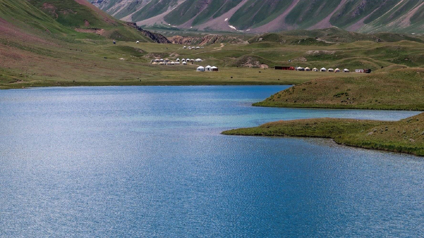 Tulpar-Kyol, el lago que puede curar