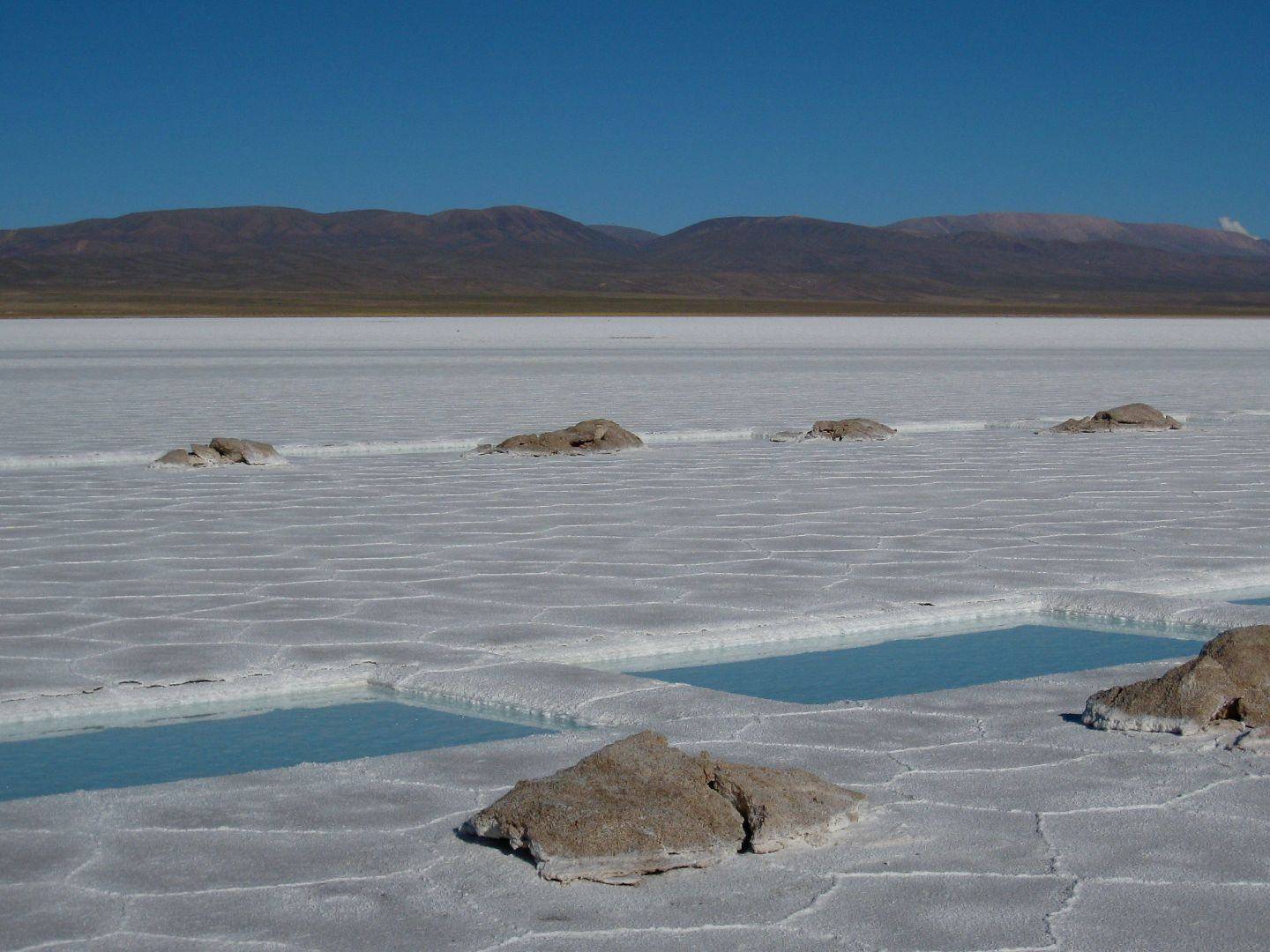 Las Salinas Grandes, un immense désert de sel