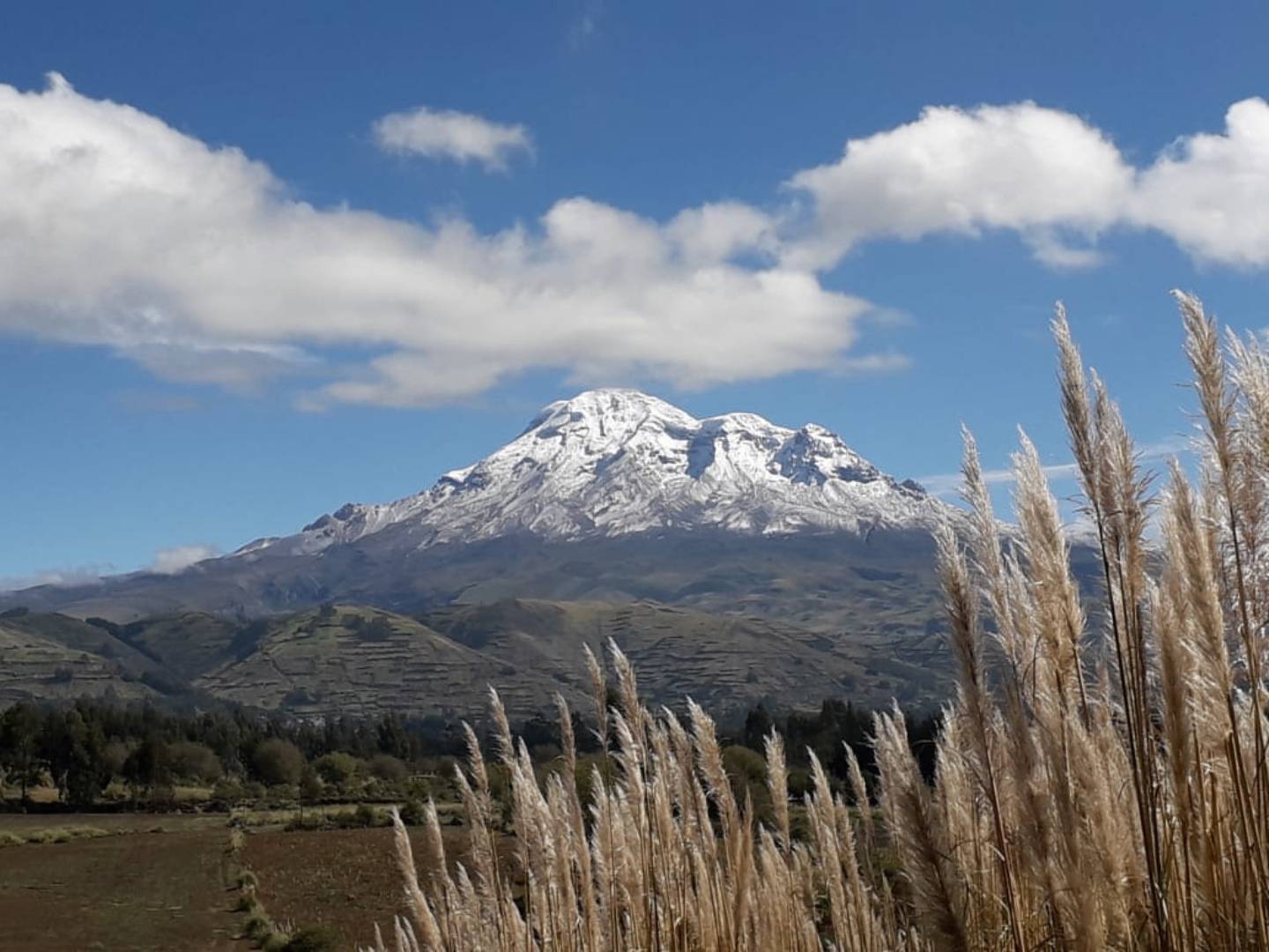 Von Chugchilán zum Reservat des kolossalen Vulkans Chimborazo.