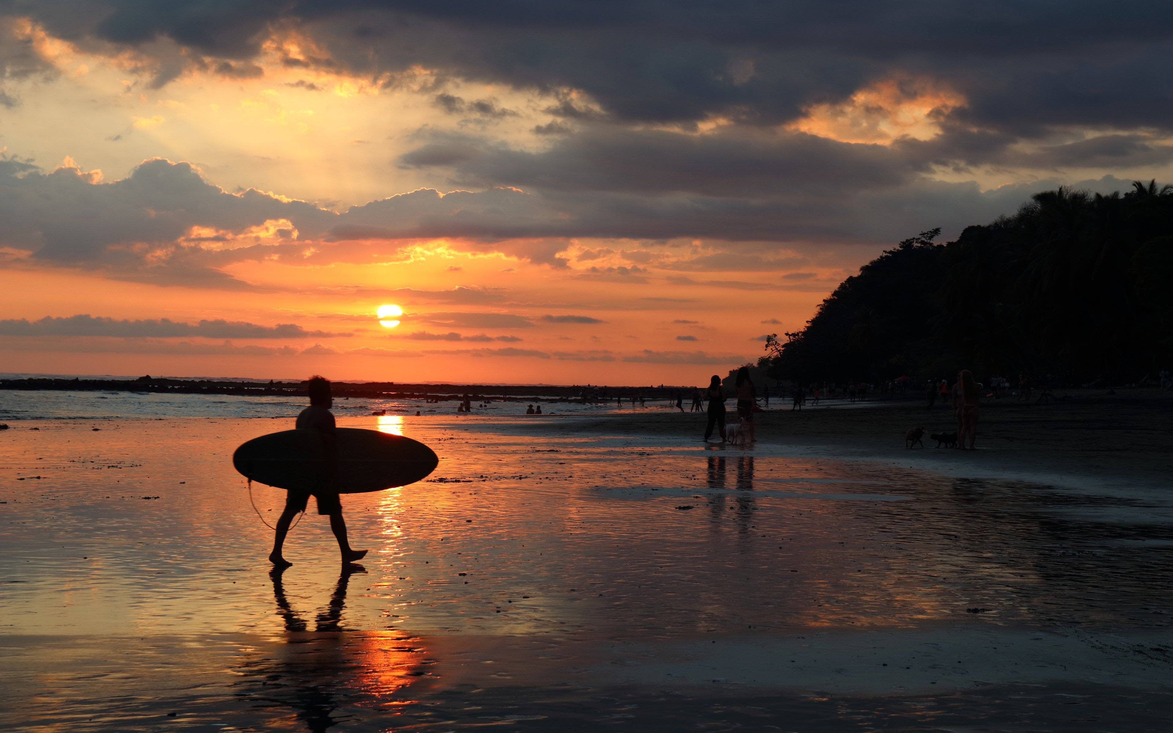 La costa pacífica: Tamarindo y sus espectaculares atardeceres