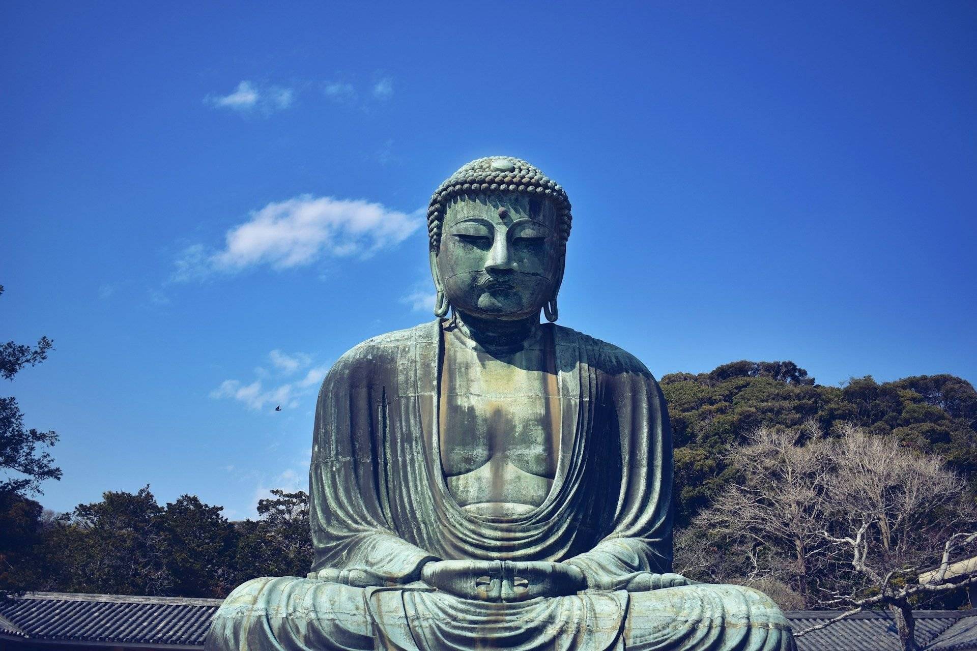 Historische Bauwerke und Meeresluft in Kamakura