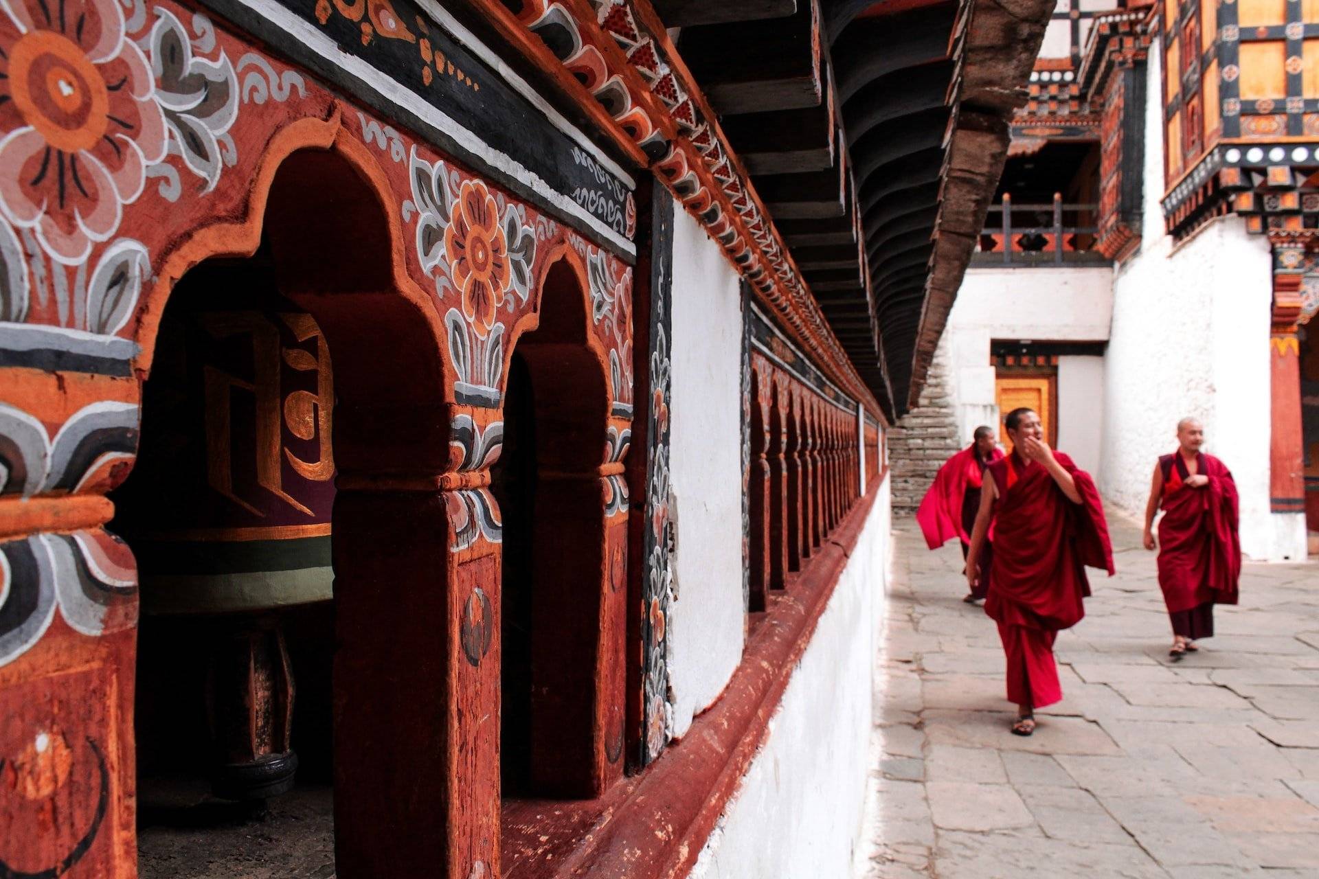 Visita a los monasterios de Drepung y Sera.