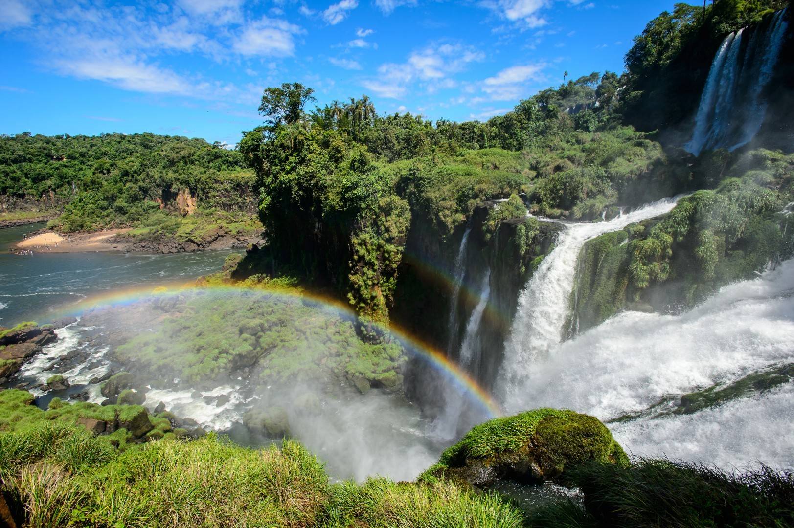 Direction Puerto Iguazú et ses chutes vertigineuses