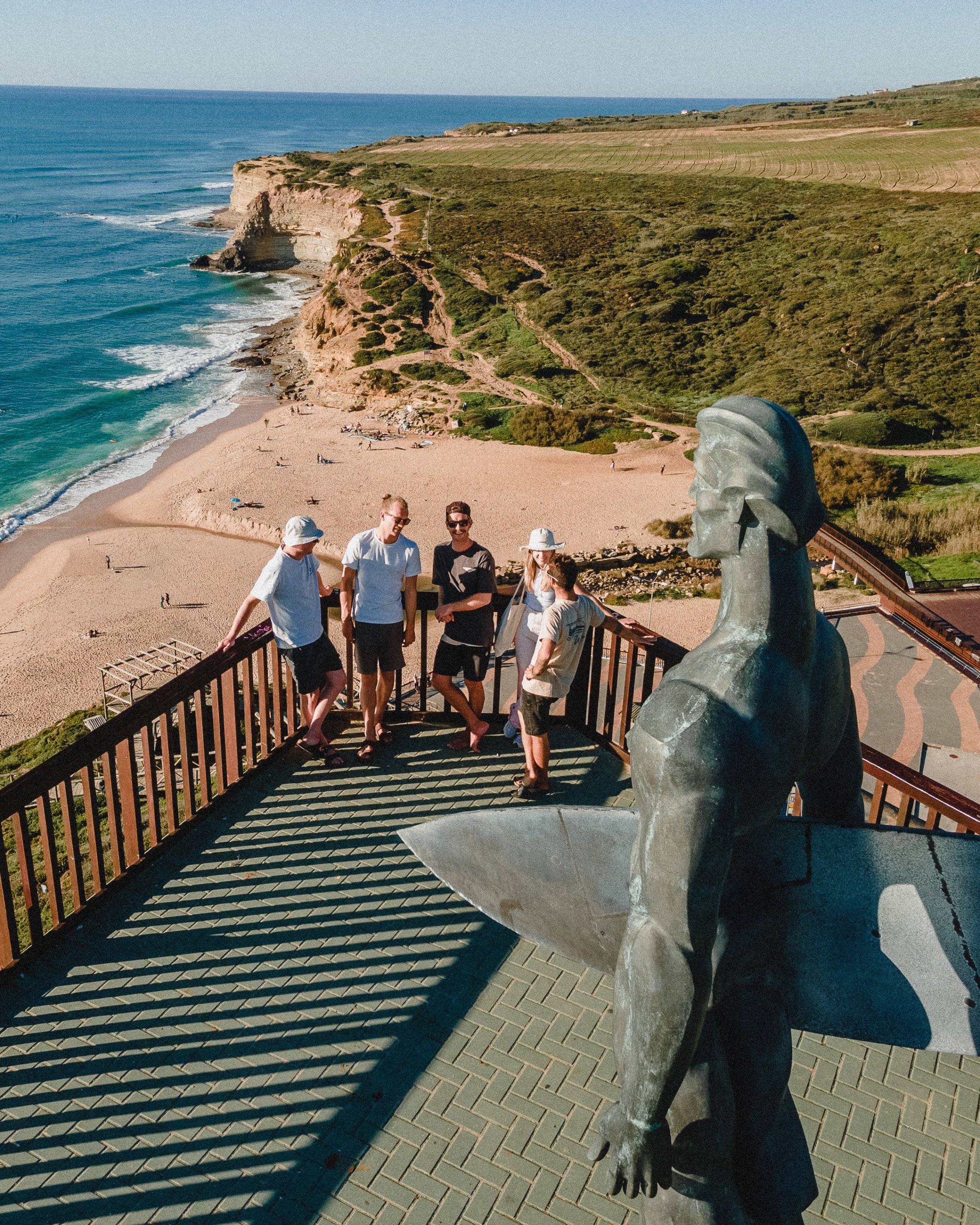 Surf Camp a Ericeira: mix di avventura, relax e animazione